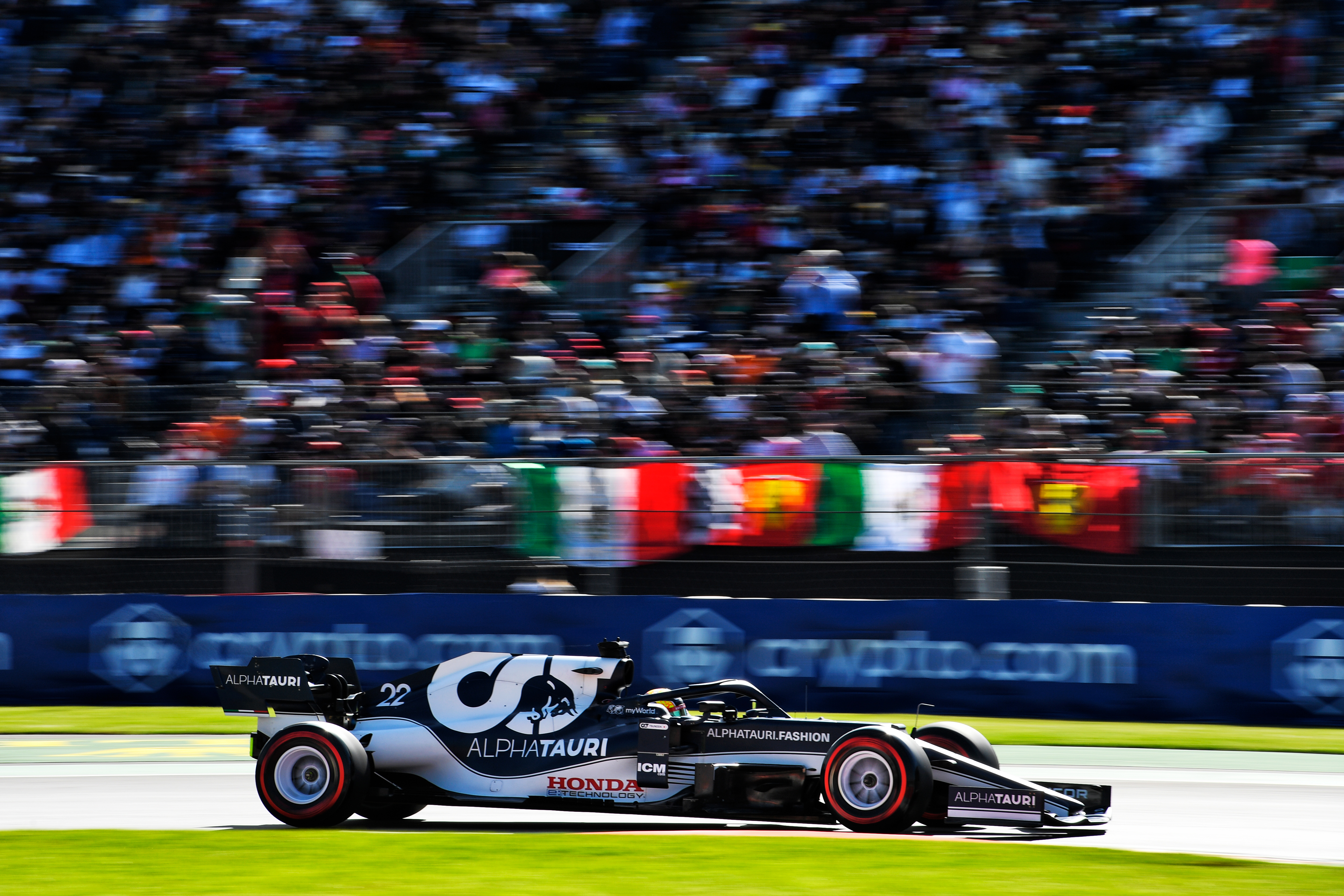 Motor Racing Formula One World Championship Mexican Grand Prix Qualifying Day Mexico City, Mexico