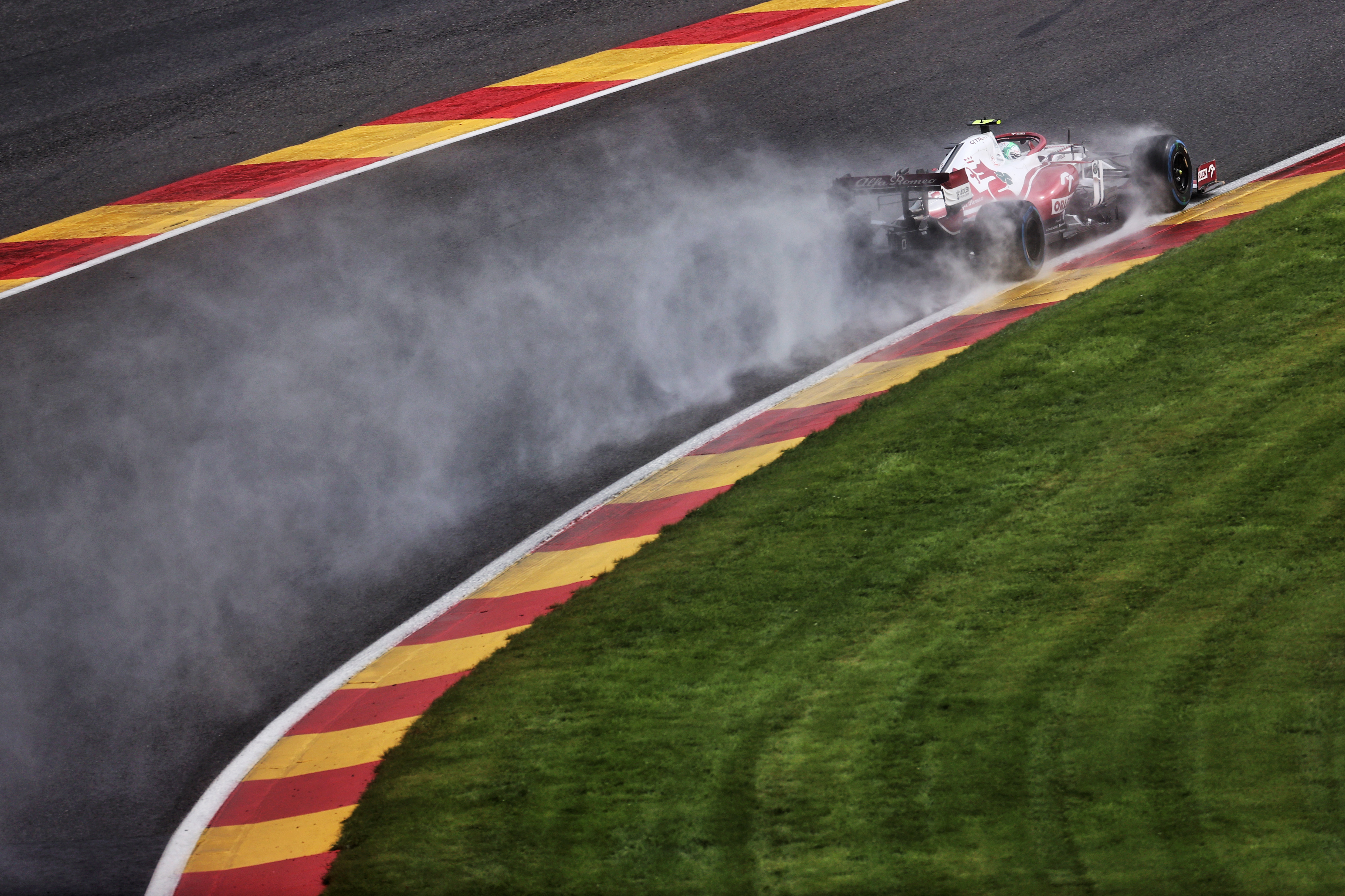 Motor Racing Formula One World Championship Belgian Grand Prix Qualifying Day Spa Francorchamps, Belgium