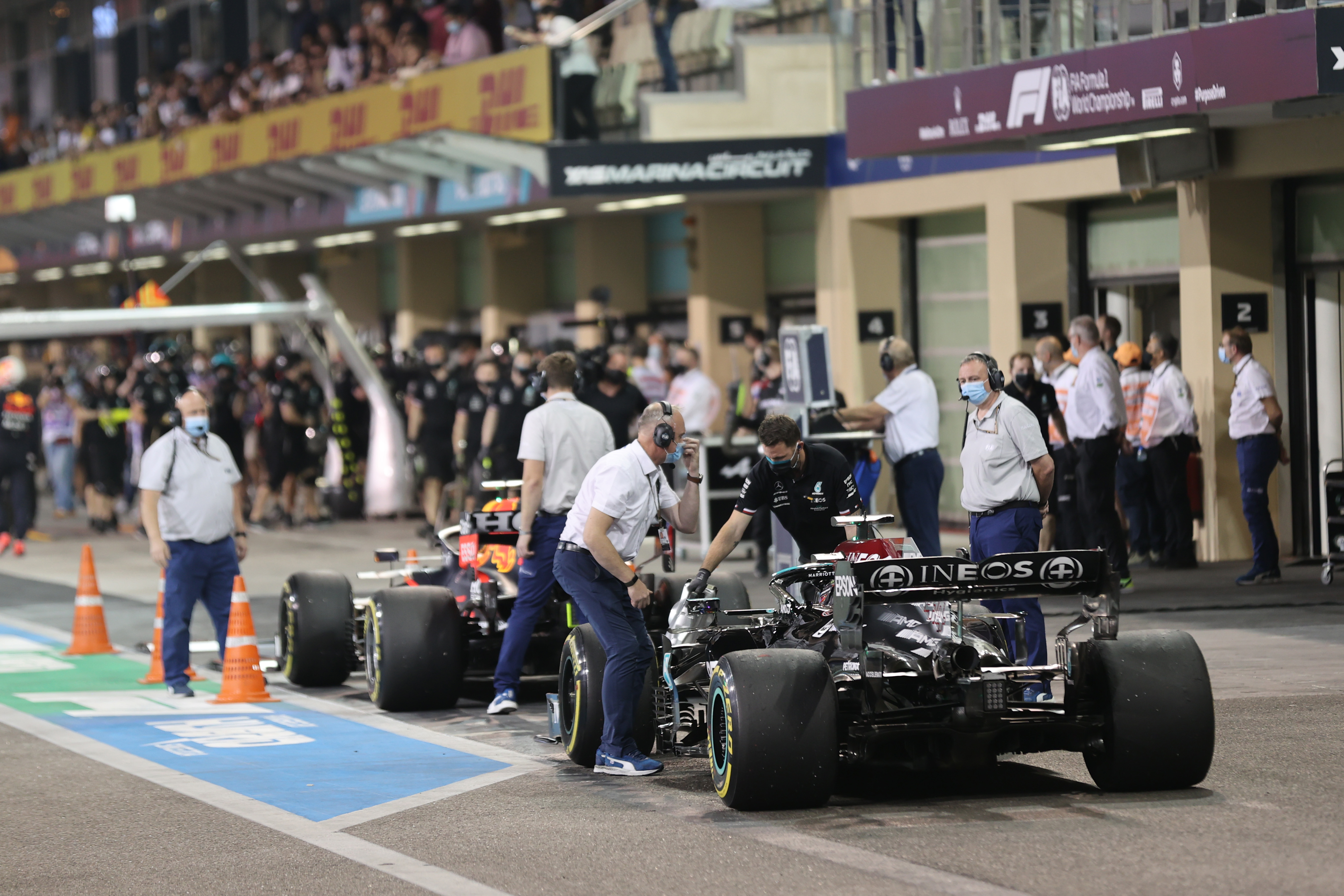 Motor Racing Formula One World Championship Abu Dhabi Grand Prix Practice Day Abu Dhabi, Uae