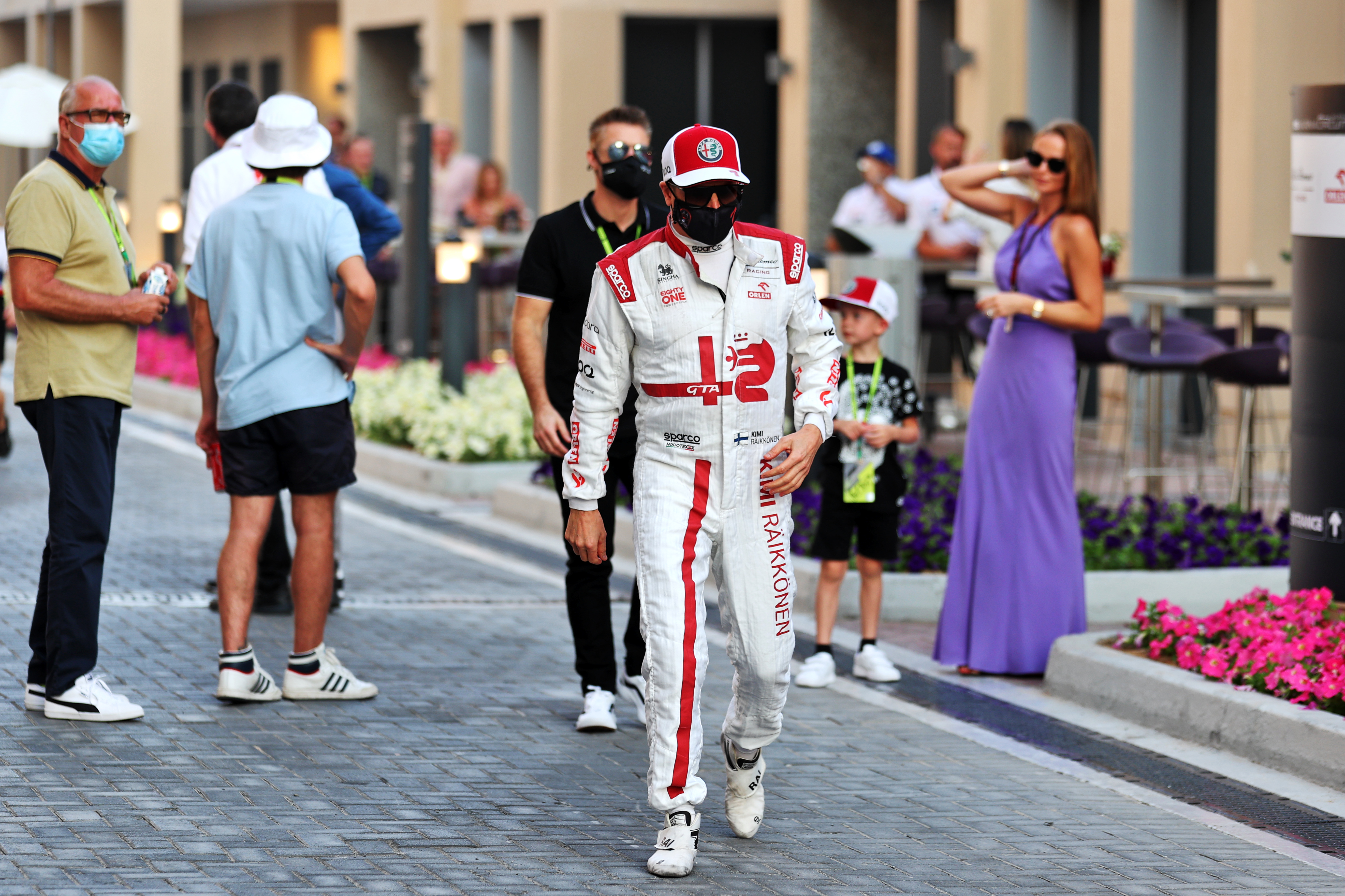 Motor Racing Formula One World Championship Abu Dhabi Grand Prix Qualifying Day Abu Dhabi, Uae