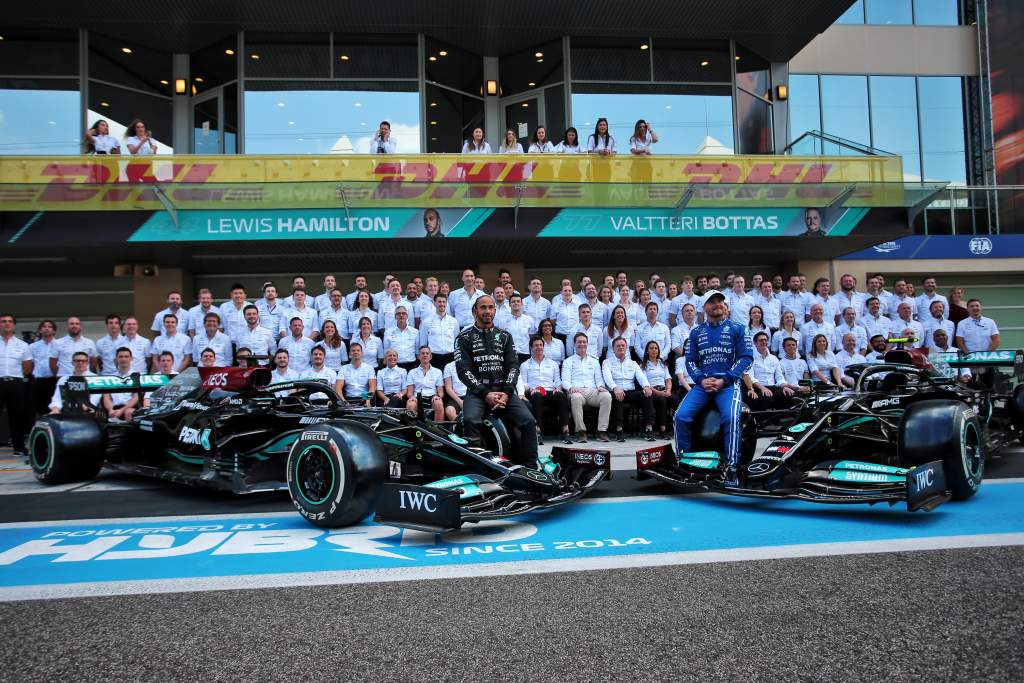 Mercedes F1 staff departures leaves team with difficult rejuvenation task :  PlanetF1