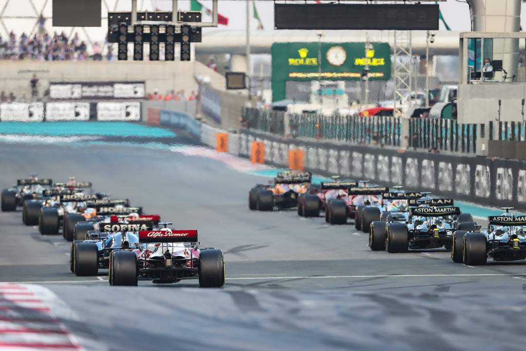 Abu Dhabi GP F1 start