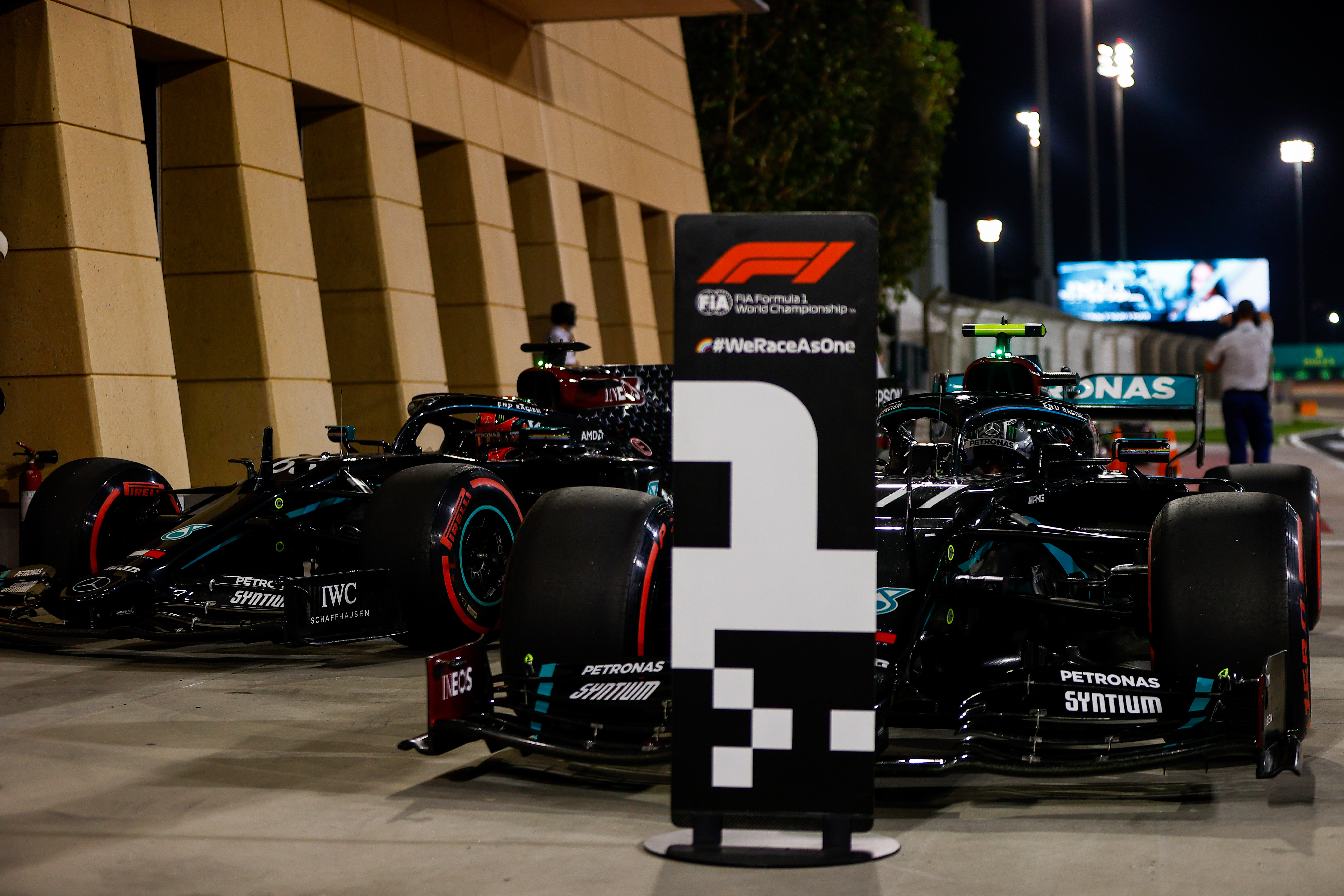 Motor Racing Formula One World Championship Sakhir Grand Prix Qualifying Day Sakhir, Bahrain