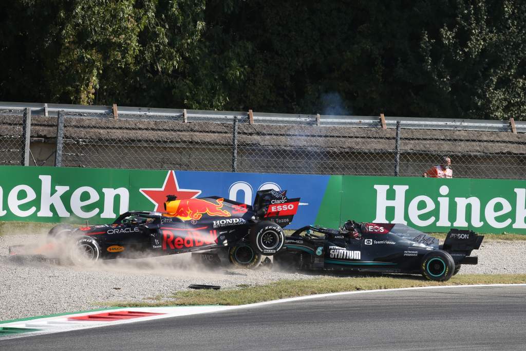 Max Verstappen Lewis Hamilton Red Bull Mercedes F1