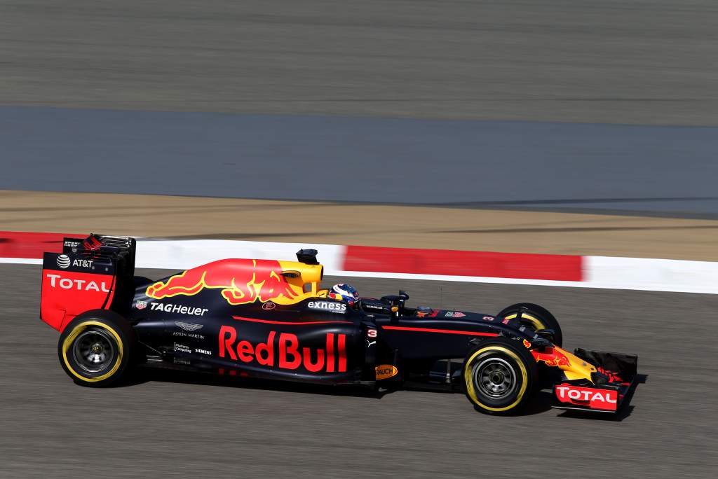 Motor Racing Formula One World Championship Bahrain Grand Prix Qualifying Day Sakhir, Bahrain