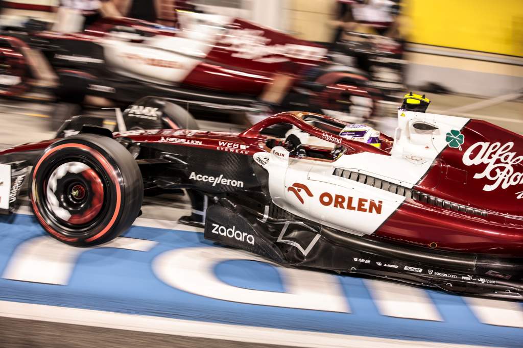 Valtteri Bottas Zhou Guanyu Alfa Romeo F1 Bahrain GP