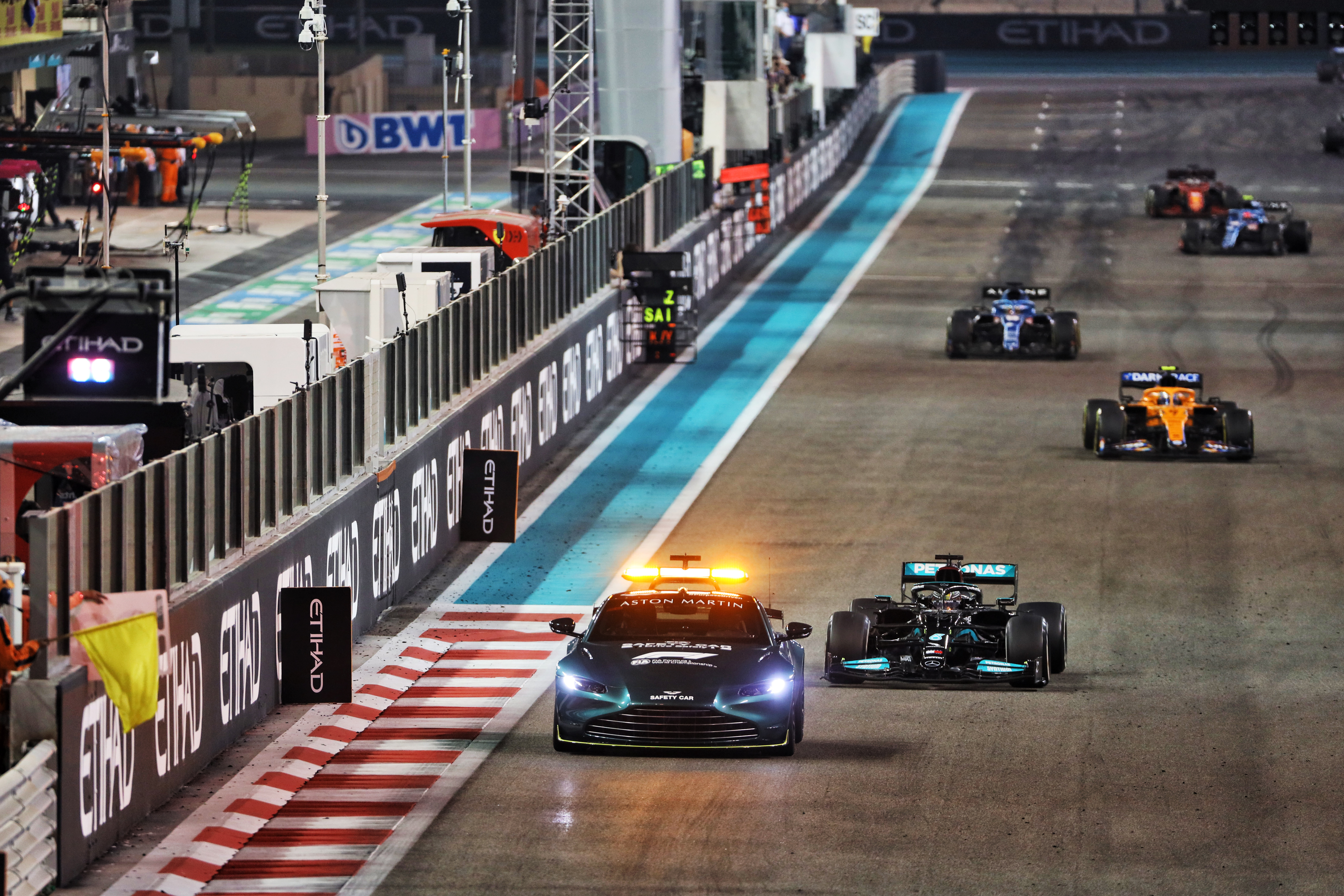 F1 Abu Dhabi GP safety car