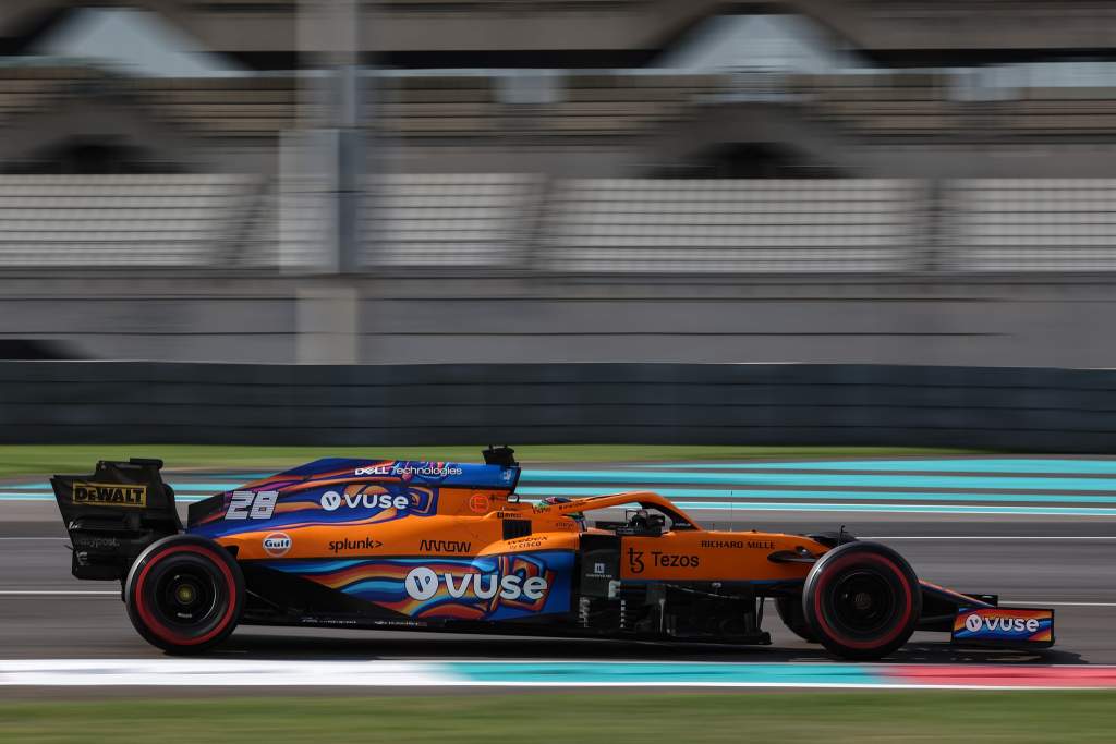 Pato O'Ward McLaren F1 Abu Dhabi test