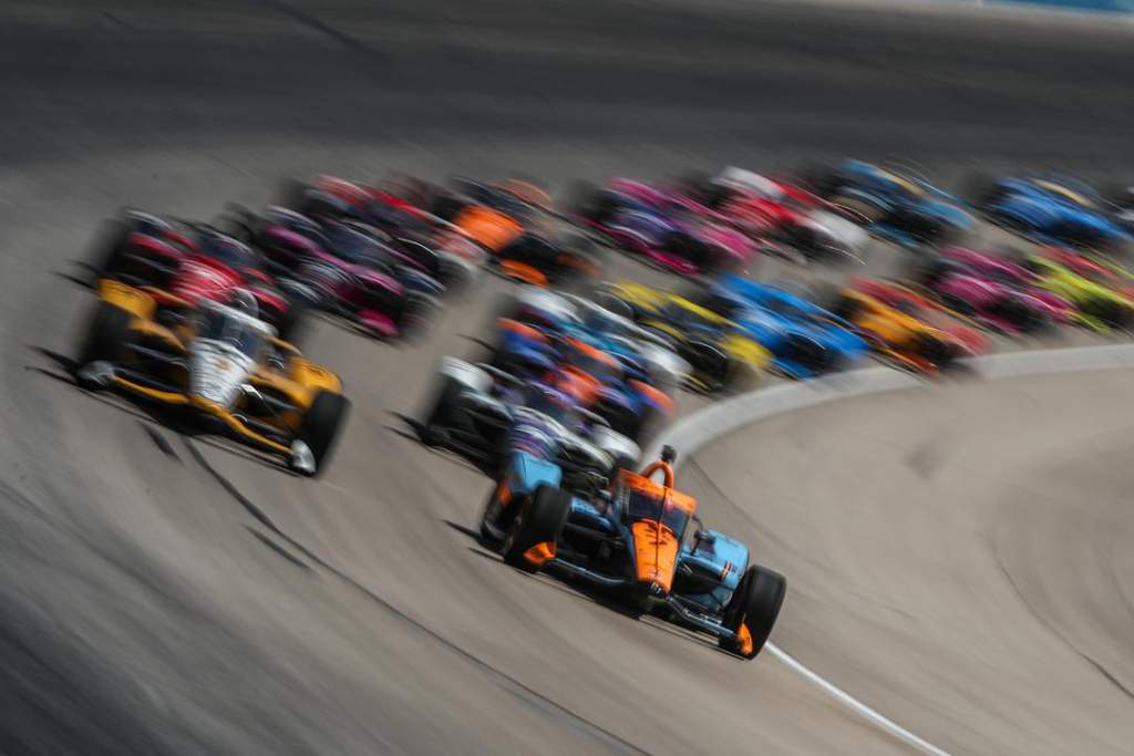 A hint of how IndyCar oval racing could be saved