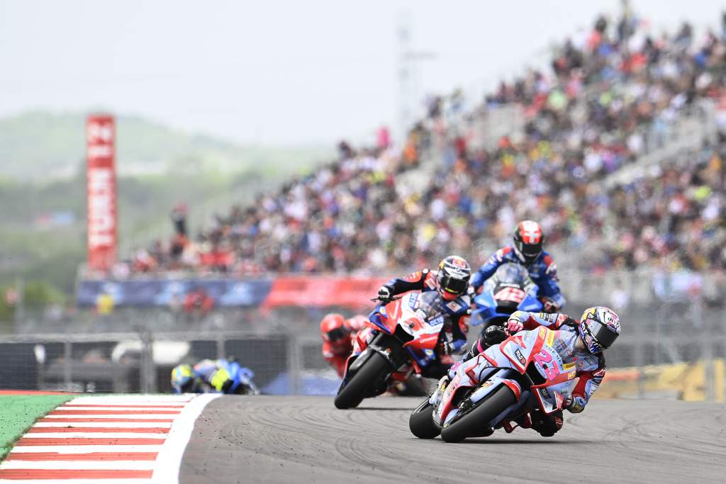 Segredos do estilo de pilotagem do líder do choque do MotoGP