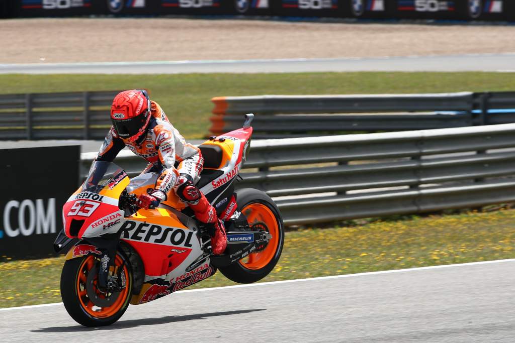 Ele é inacreditável' - Por que Espargaro não suporta as táticas de Marquez