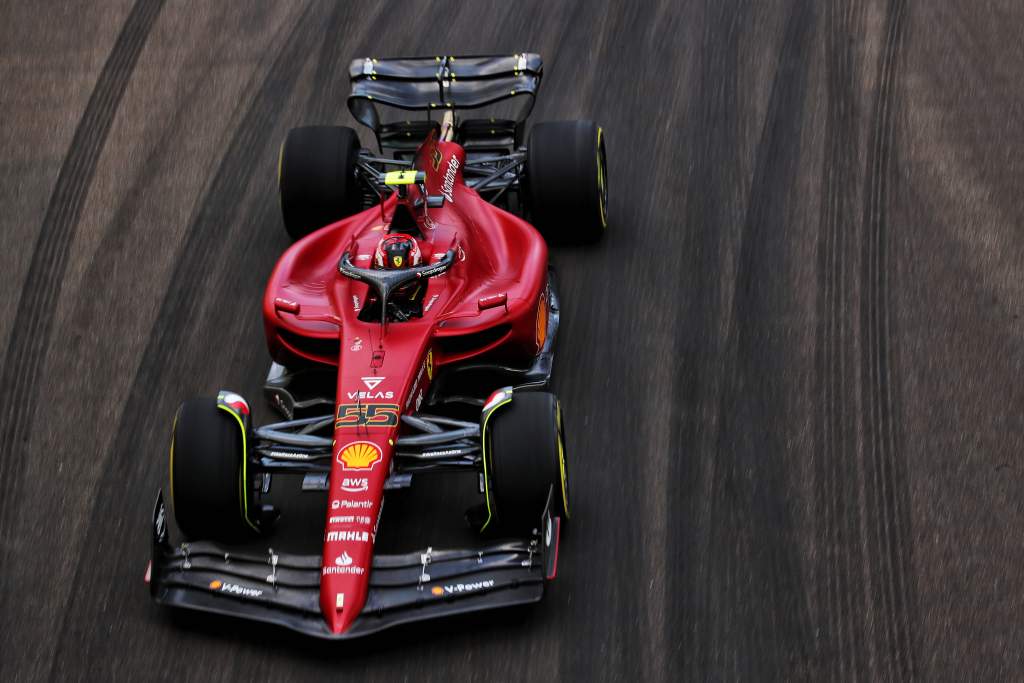 Carlosas Sainzas Ferrari F1 Majamio GP