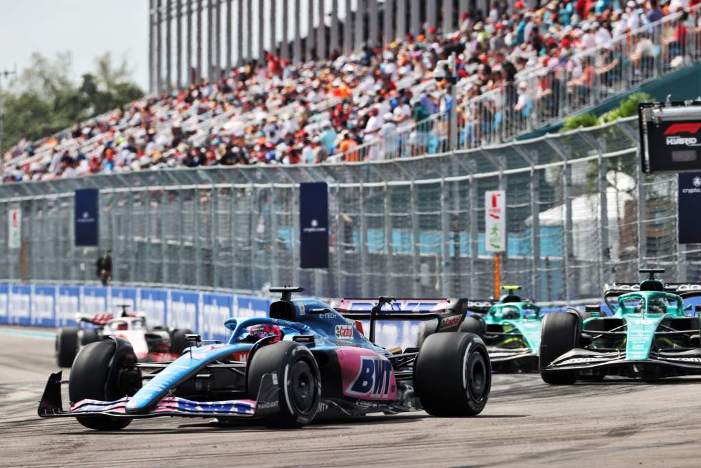Alonso fora do GP de Miami pontos depois de receber a segunda penalidade
