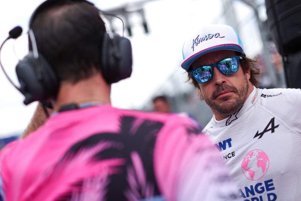Por que a Alpine procura a FIA para falar sobre a pena "totalmente injusta" Alonso