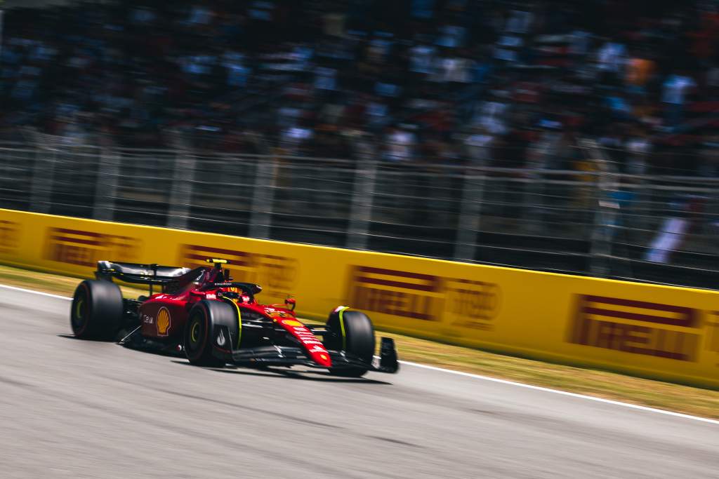 Sainz não tem respostas para o "todo novo desafio" que está enfrentando