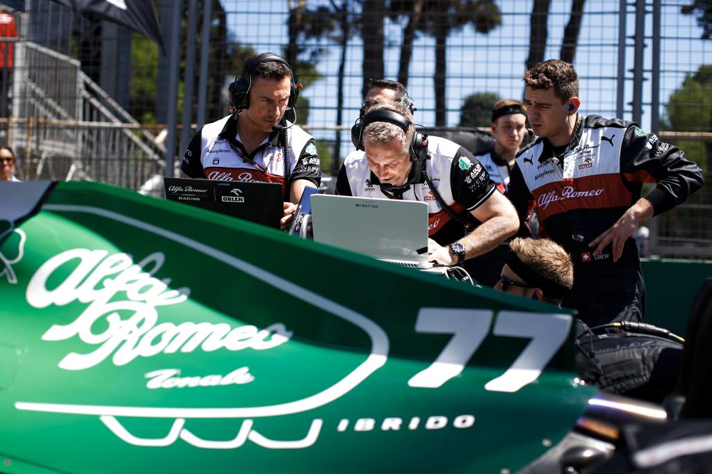 O mistério de Bottas Baku leva a Alfa a "mudar o máximo que pudermos".