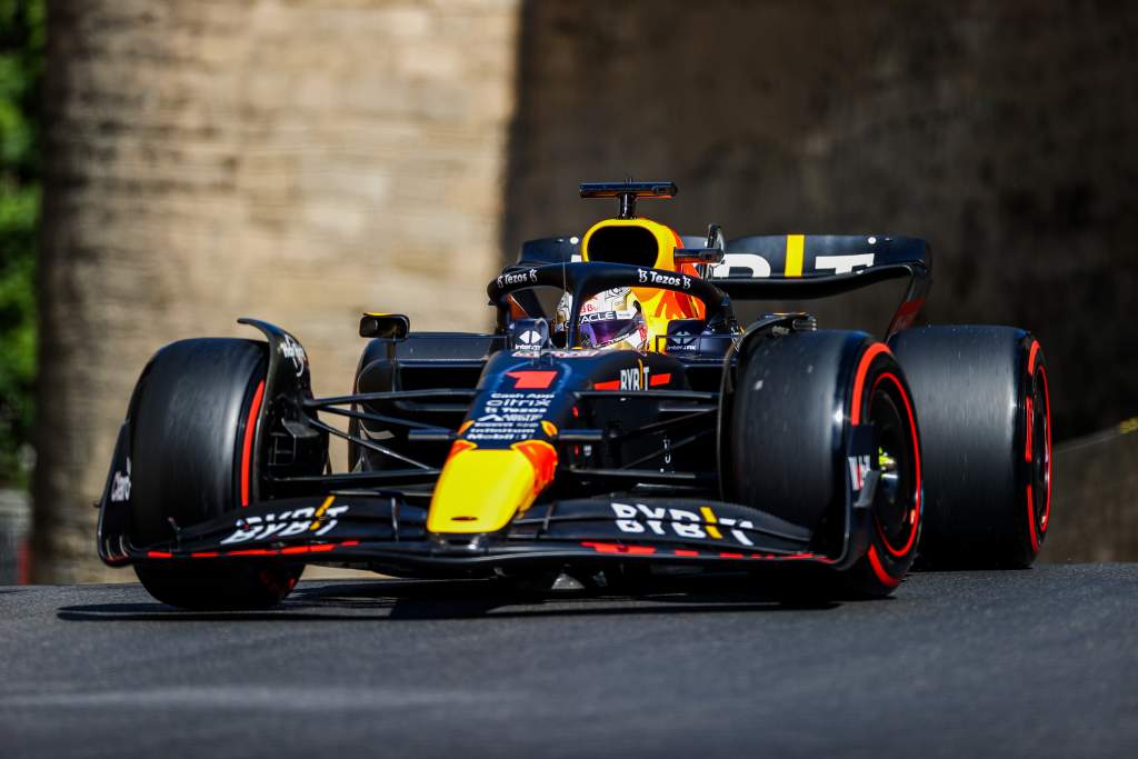 Um pouco de folga durante todo o fim de semana - Por que a Verstappen parece limitada em Baku