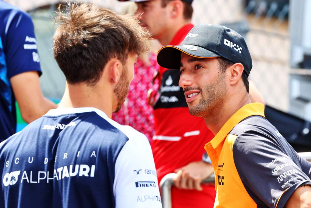 Pierre Gasly AlphaTauri Daniel Ricciardo McLaren F1