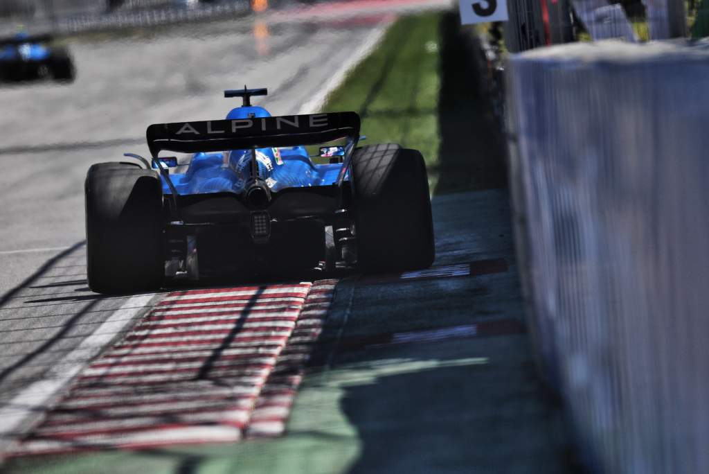 A questão que deixou Alonso "dirigindo kamikaze" para salvar seu GP