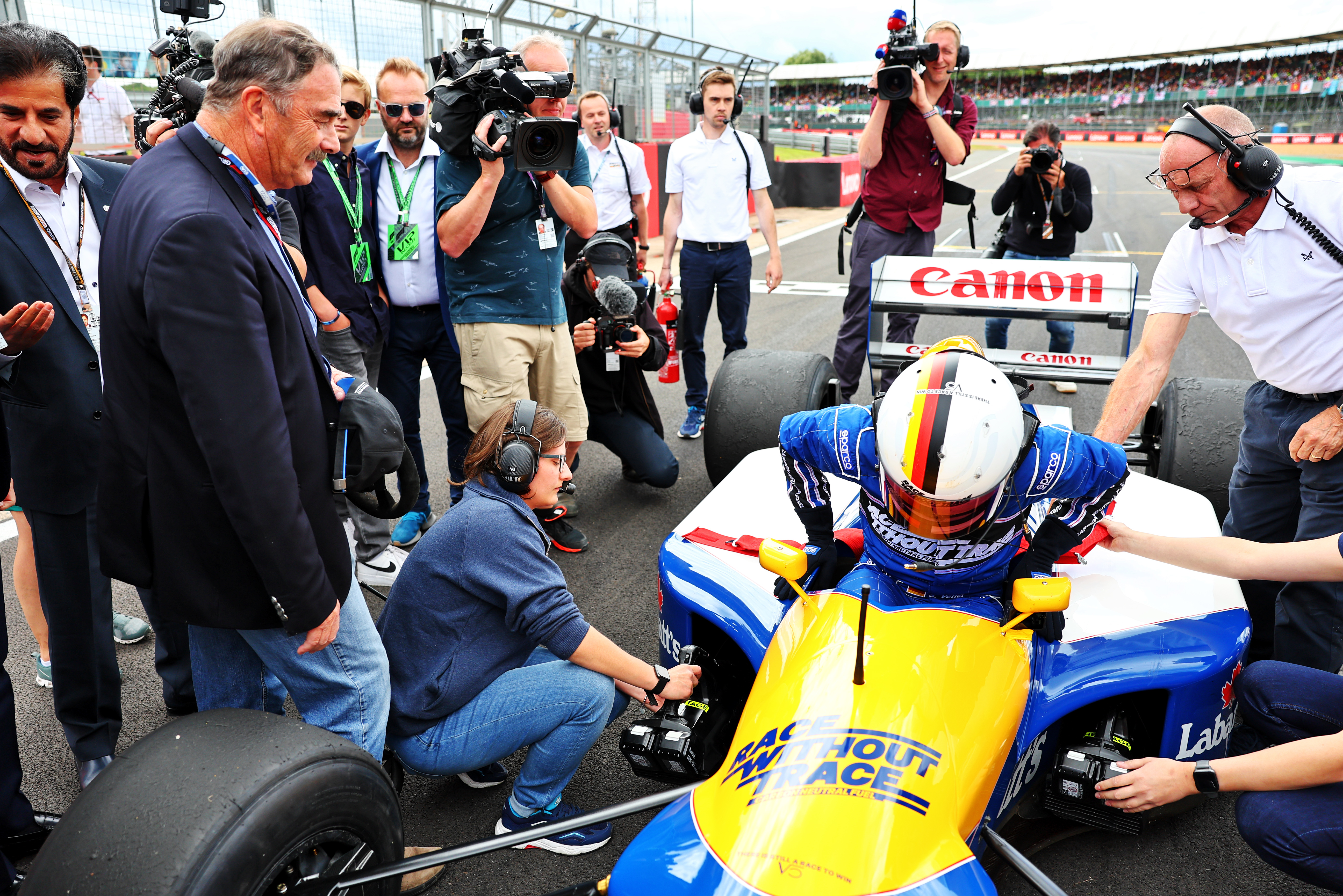 Motor Racing Formula One World Championship British Grand Prix Race Day Silverstone, England