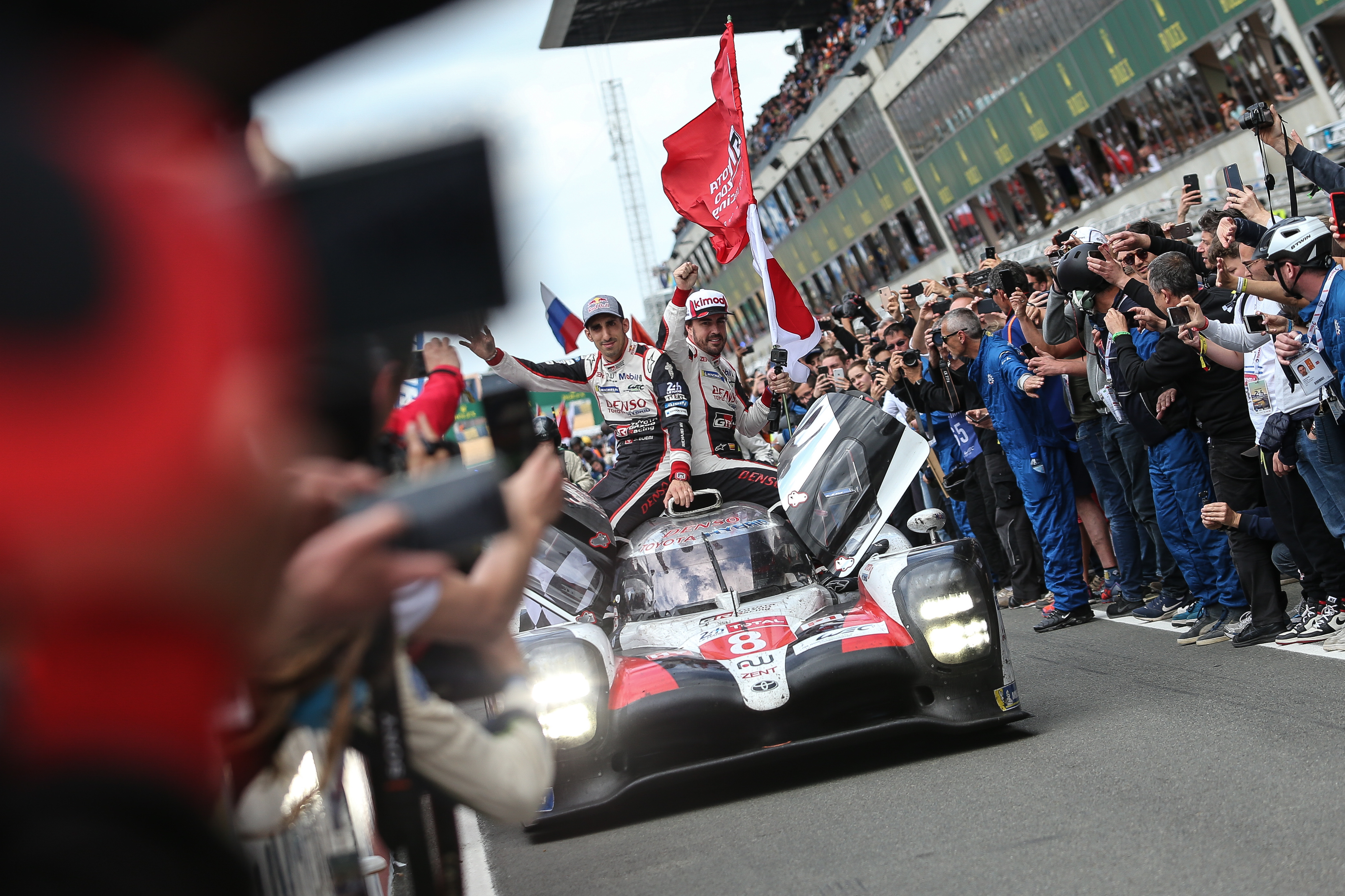 Motor Racing Le Mans 24 Hours Le Mans, France