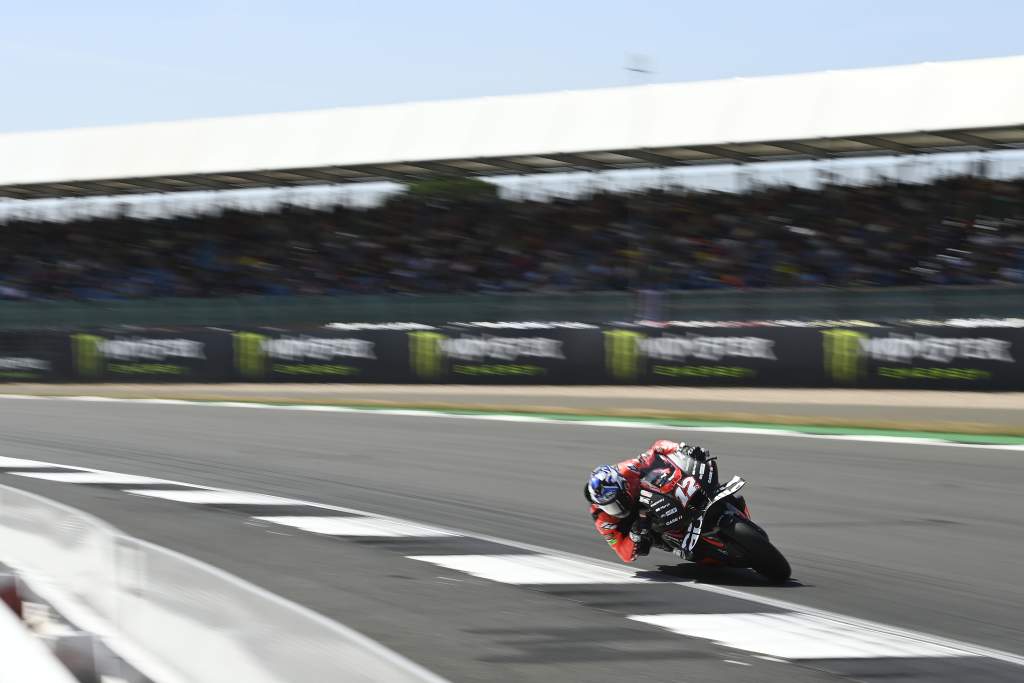 Espargaro precisa de Vinales para vencer, não para se afastar dele