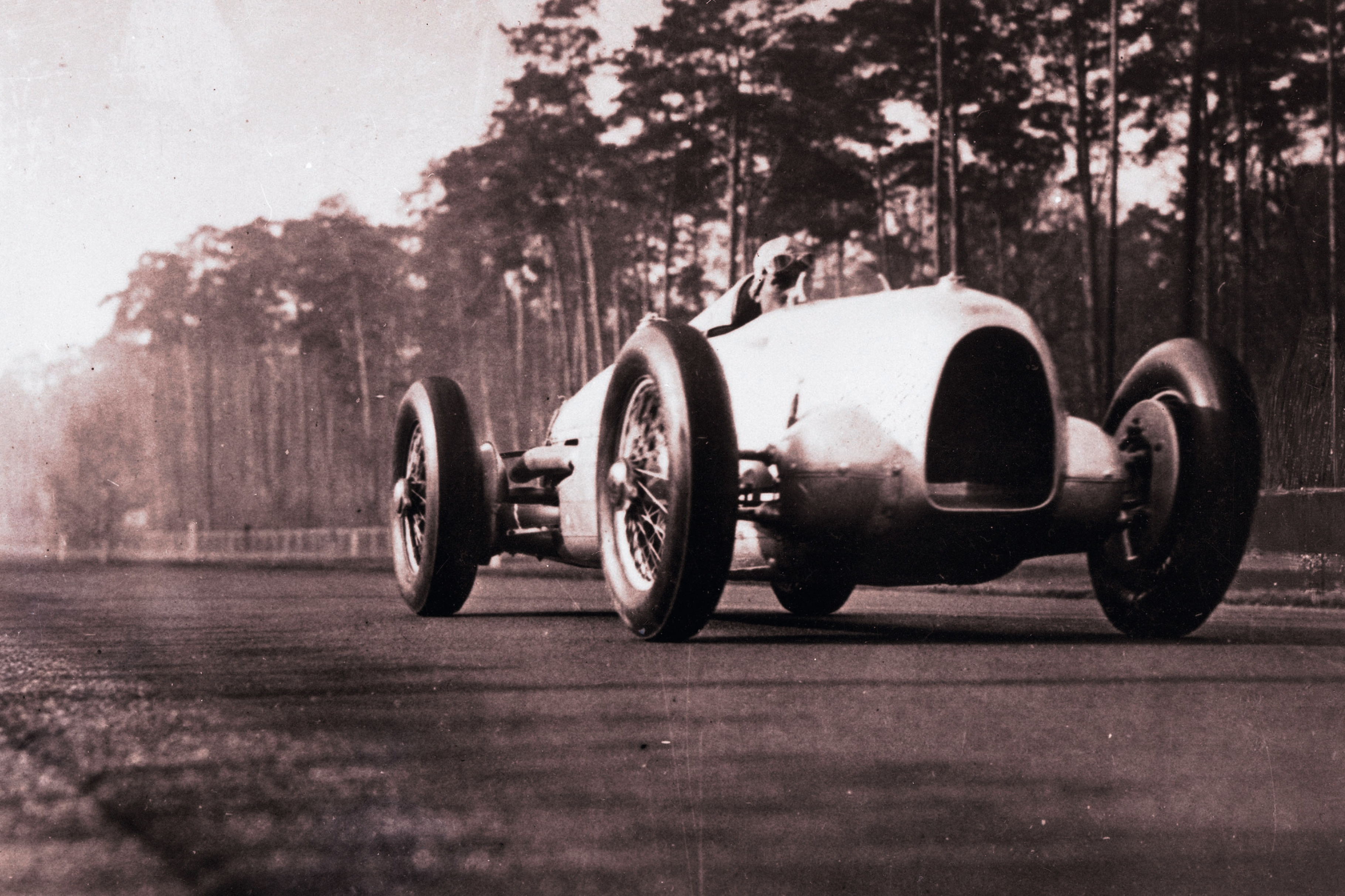 First Appearance Of The Auto Union silver Arrow On The Avu