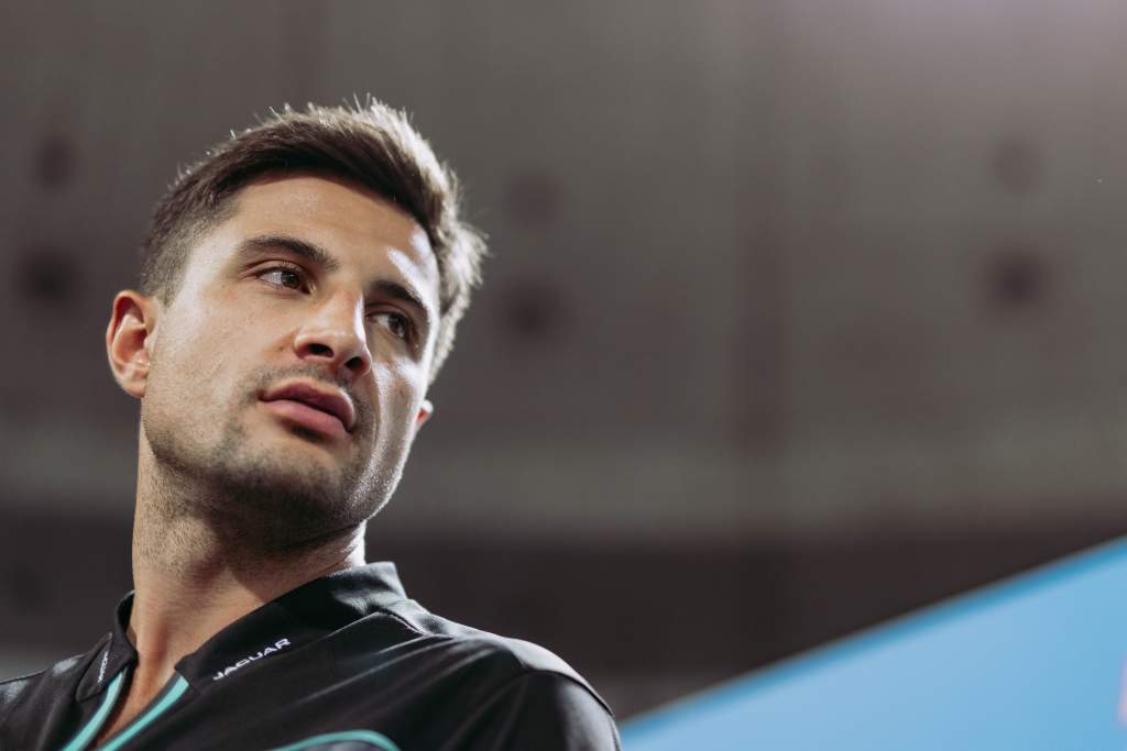 Evans lidera a disputa pelo título da Fórmula E depois de se qualificar