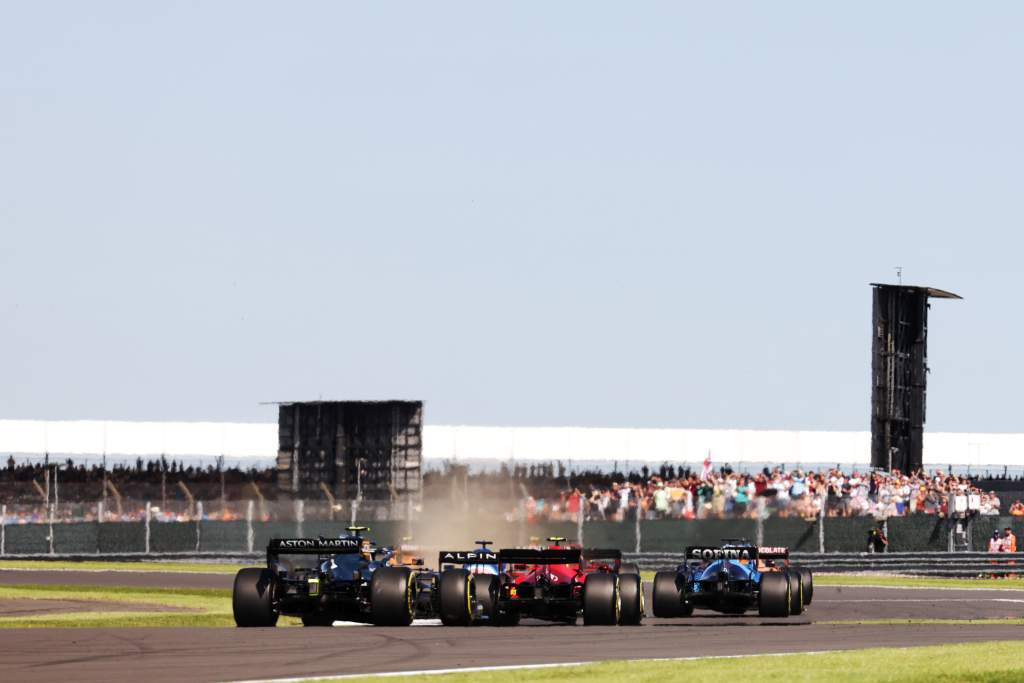O plano oficial de sprint do MotoGP não é emprestado o suficiente da F1