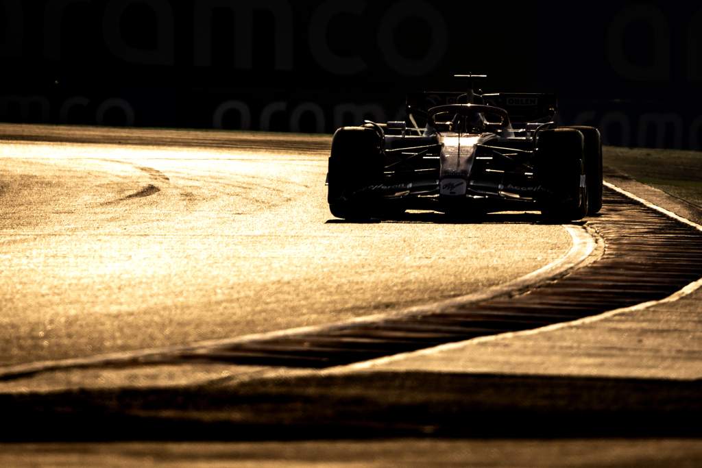 O doloroso déjà vu minando a história inicial de F1 2022