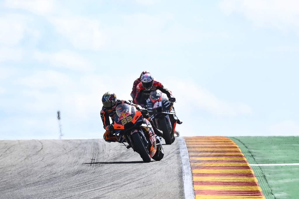 Brad Binder KTM MotoGP Aragon Aleix Espargaro Aprilia