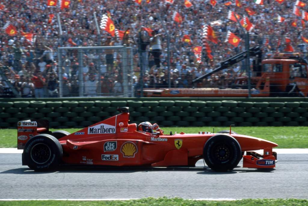 Traga de volta os V10s: Um choque que Schumacher venceu que enfureceu a McLaren