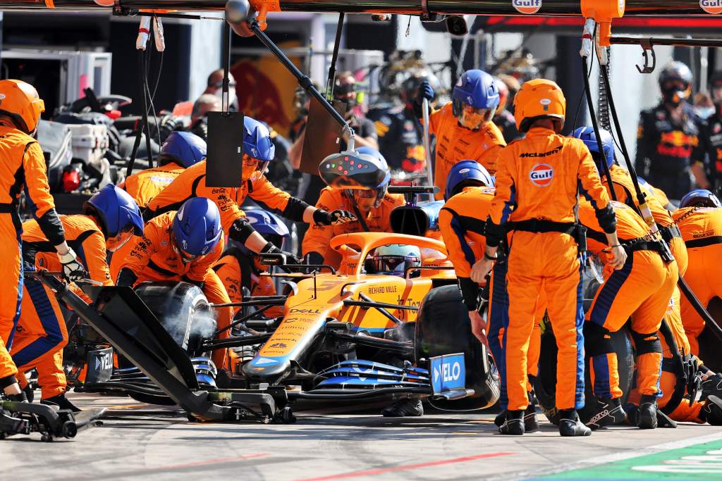 Daniel Ricciardo McLaren F1 Monza pitstop