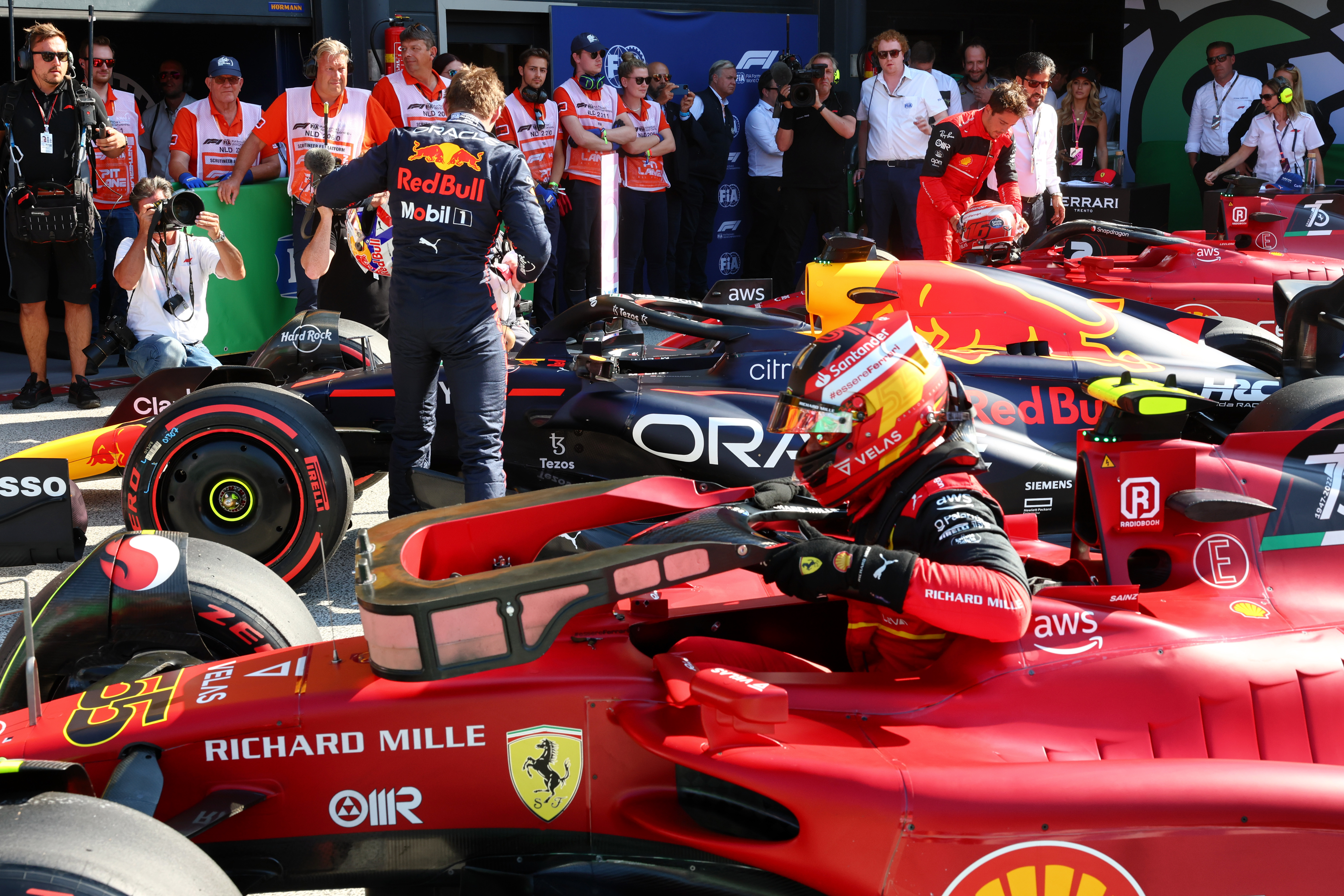 Motor Racing Formula One World Championship Dutch Grand Prix Qualifying Day Zandvoort, Netherlands