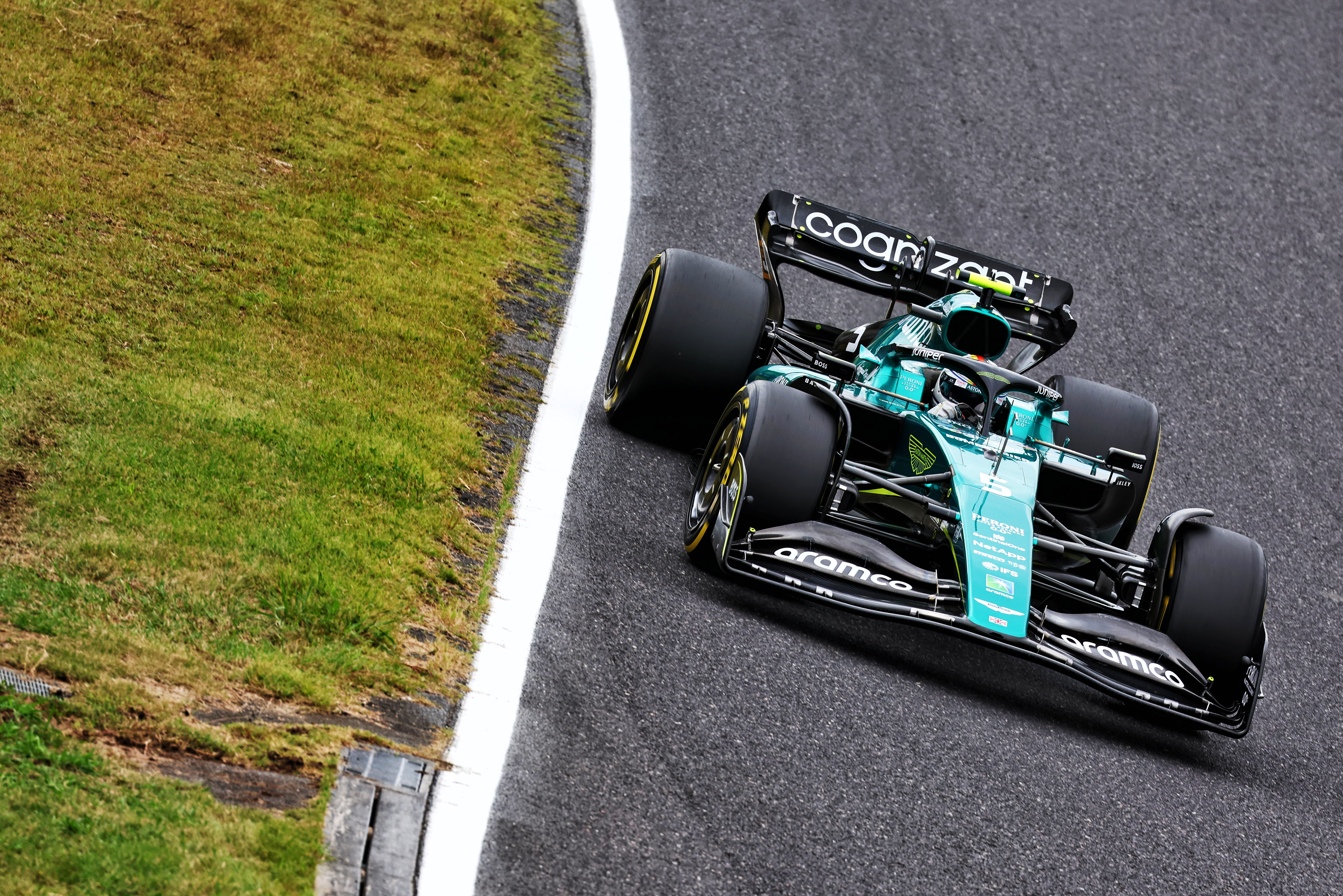 Motor Racing Formula One World Championship Japanese Grand Prix Qualifying Day Suzuka, Japan