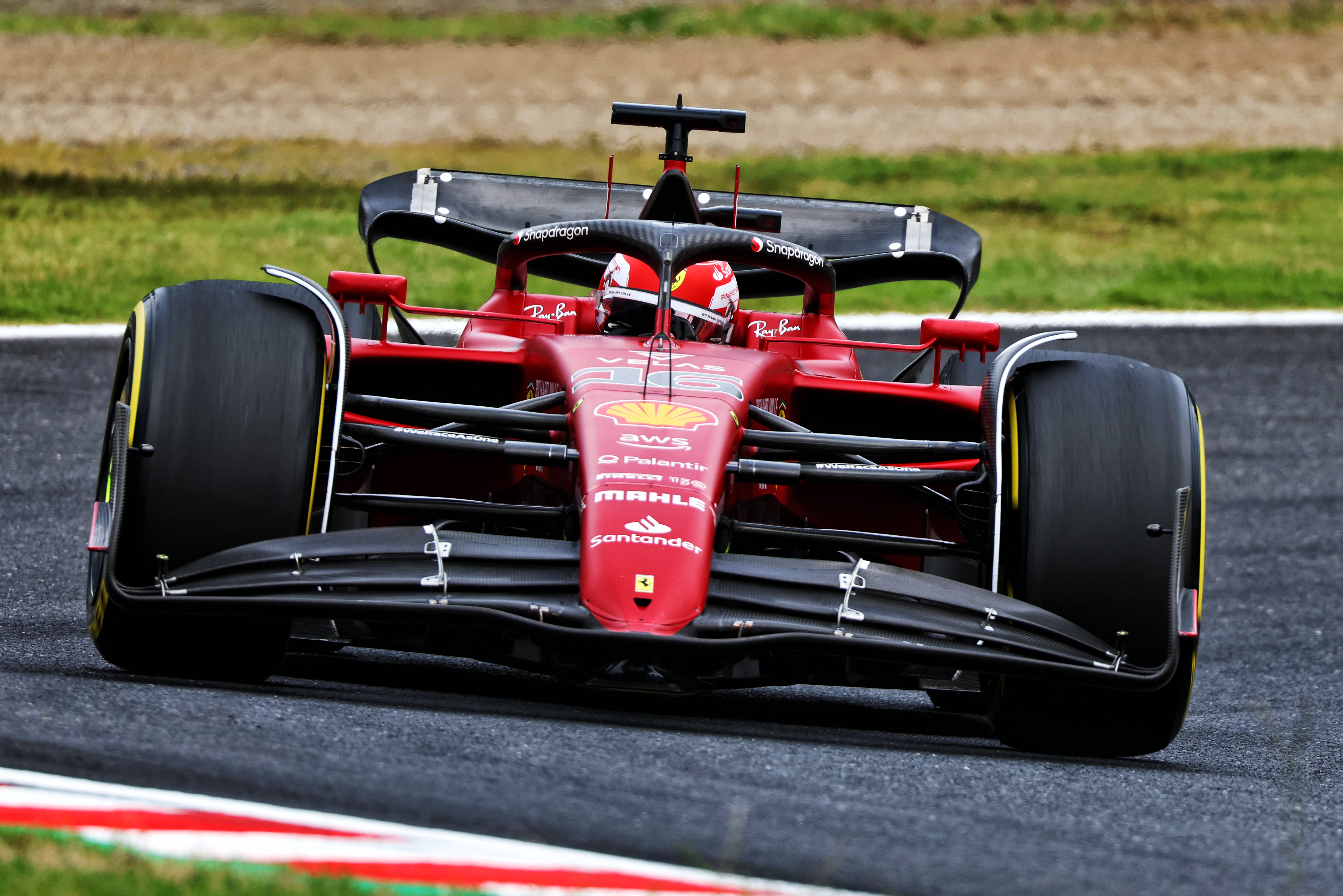 Motor Racing Formula One World Championship Japanese Grand Prix Qualifying Day Suzuka, Japan