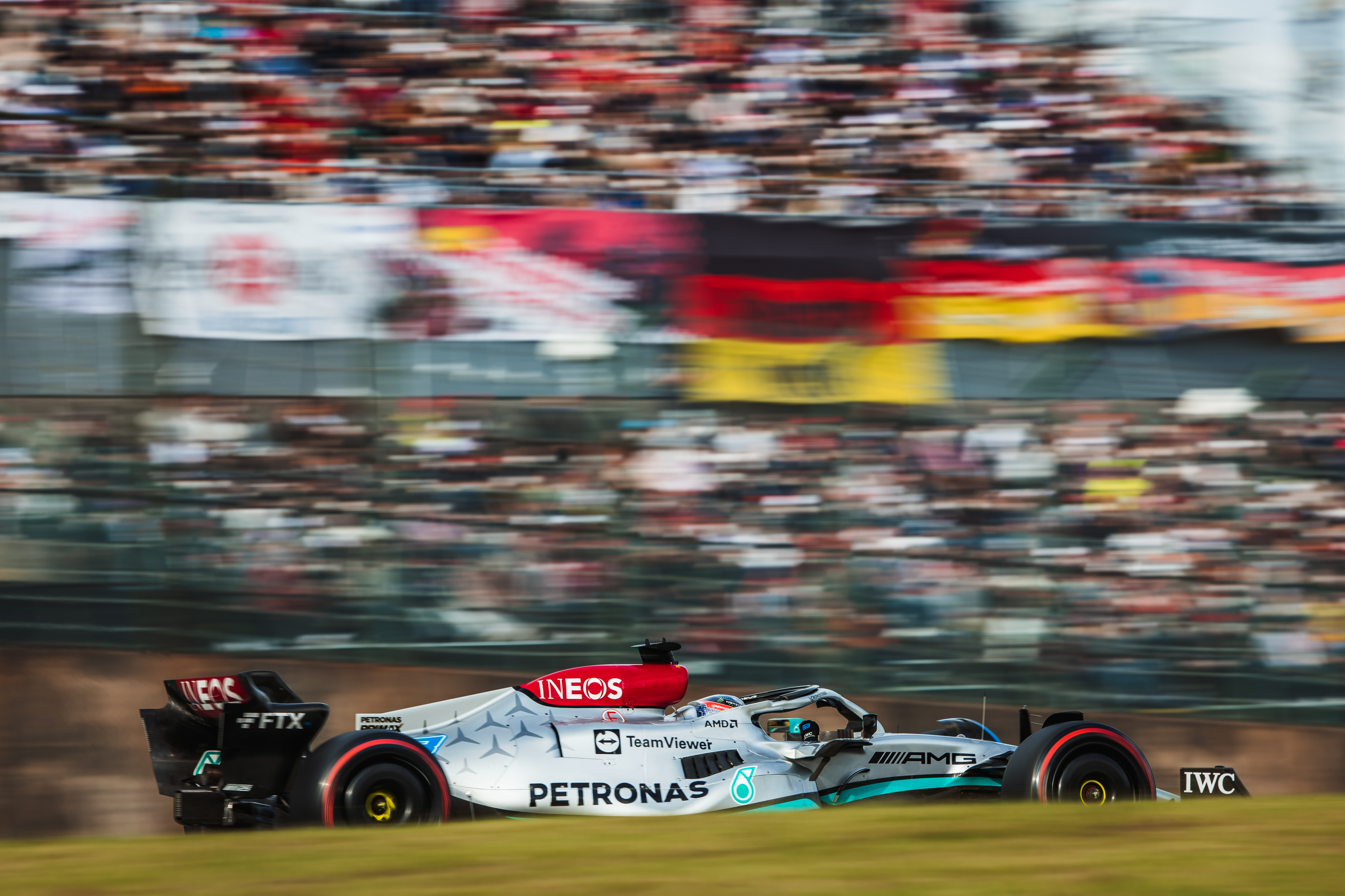 Motor Racing Formula One World Championship Japanese Grand Prix Qualifying Day Suzuka, Japan