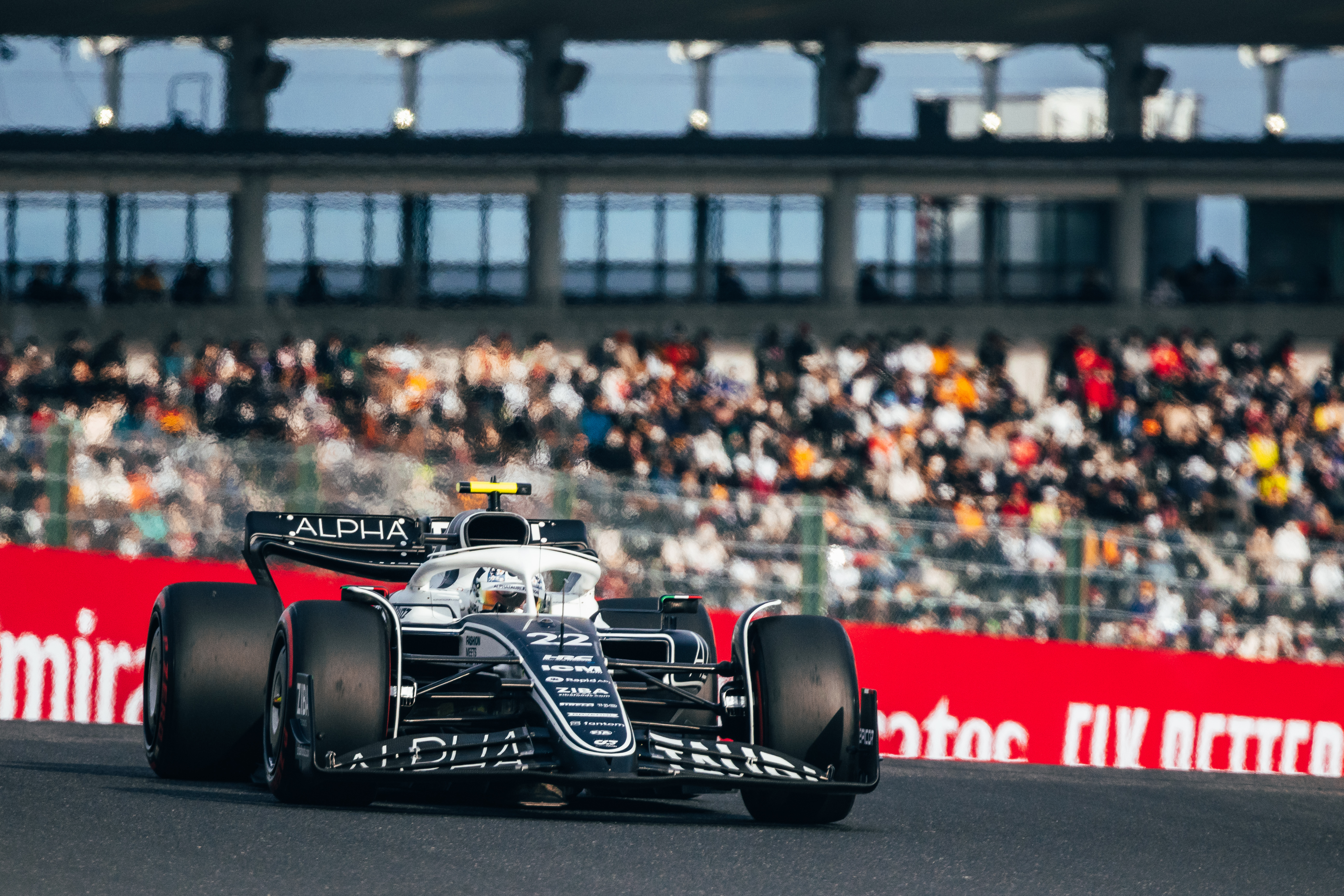 Motor Racing Formula One World Championship Japanese Grand Prix Qualifying Day Suzuka, Japan