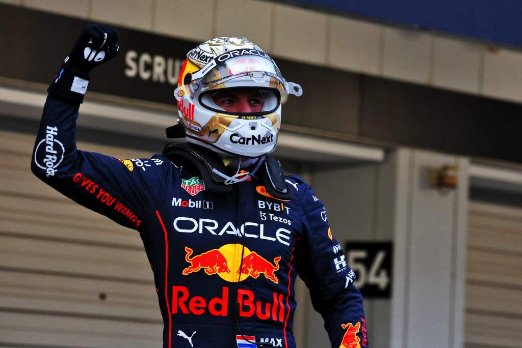 Verstappen wins Japanese GP and 2022 F1 title amid confusion - The Race