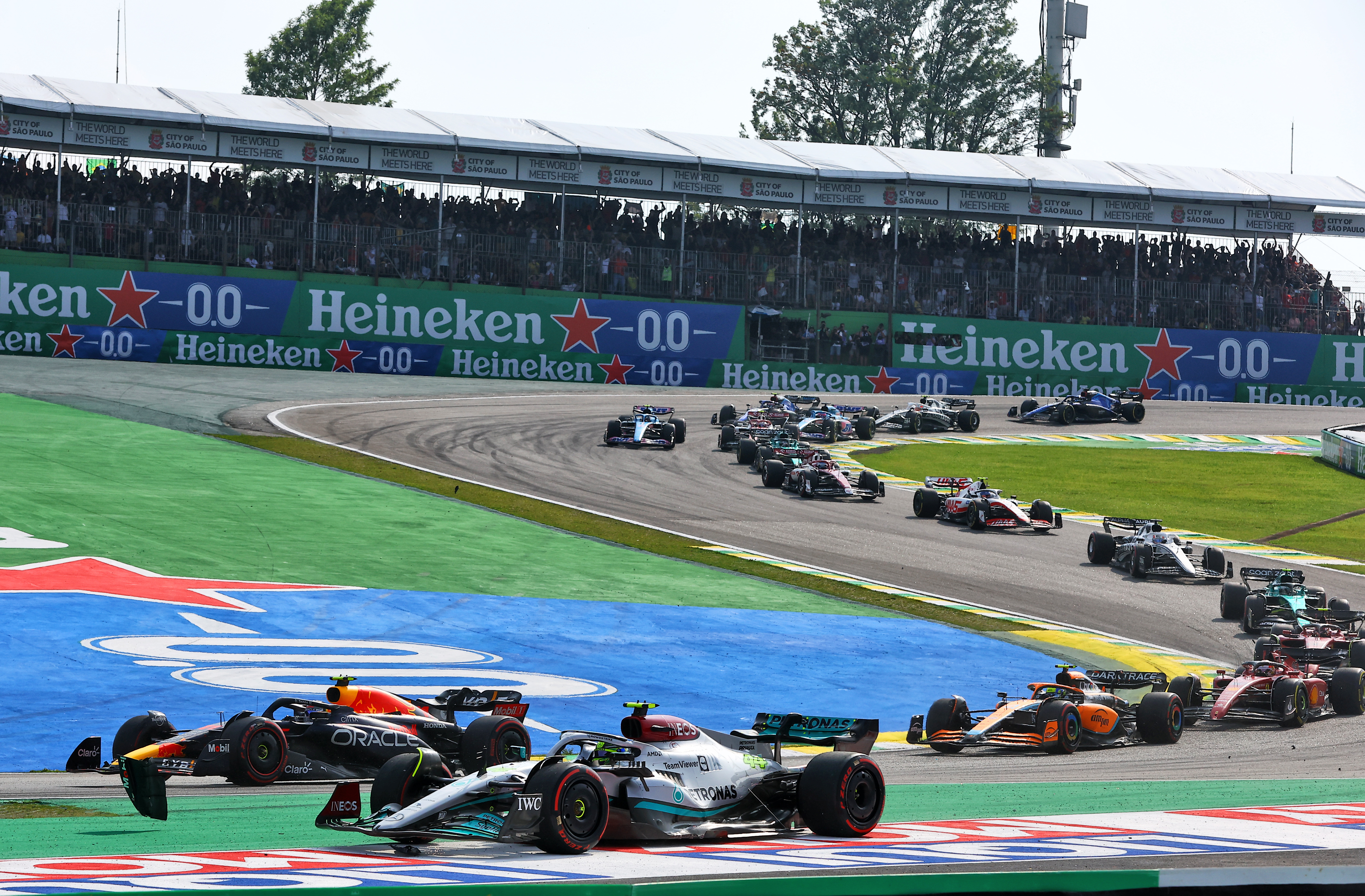 Motor Racing Formula One World Championship Brazilian Grand Prix Race Day Sao Paulo, Brazil