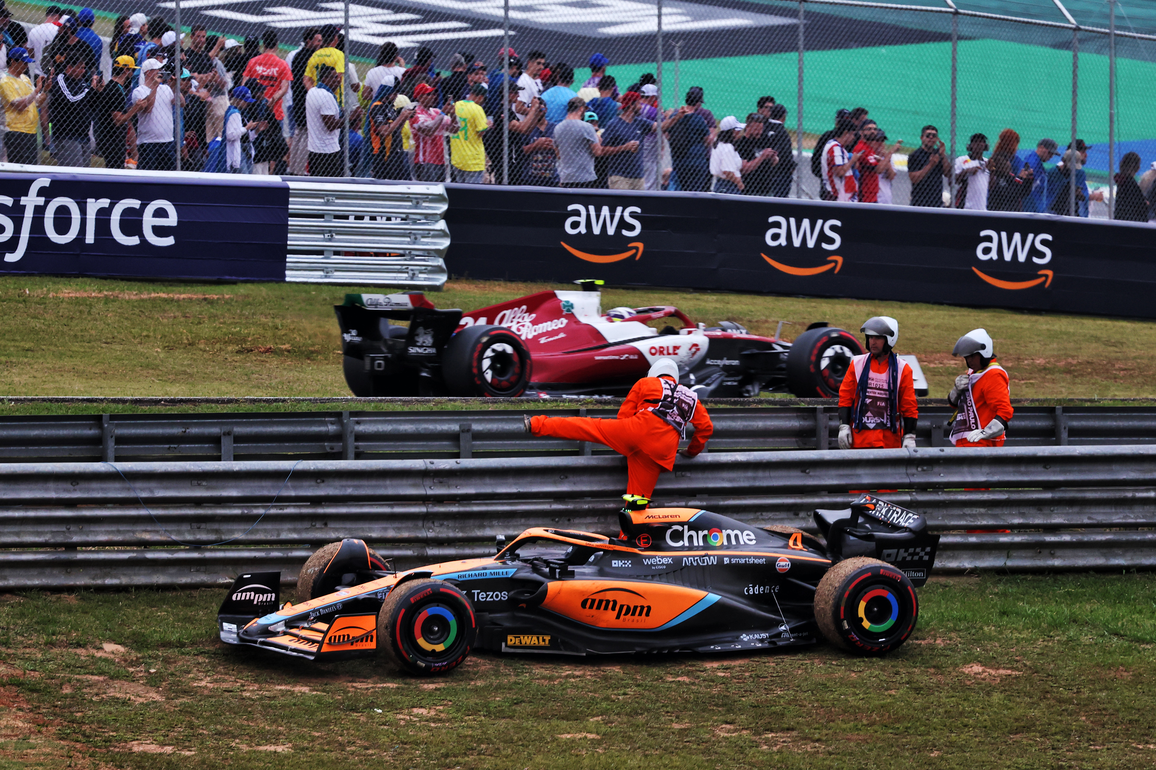 Motor Racing Formula One World Championship Brazilian Grand Prix Race Day Sao Paulo, Brazil