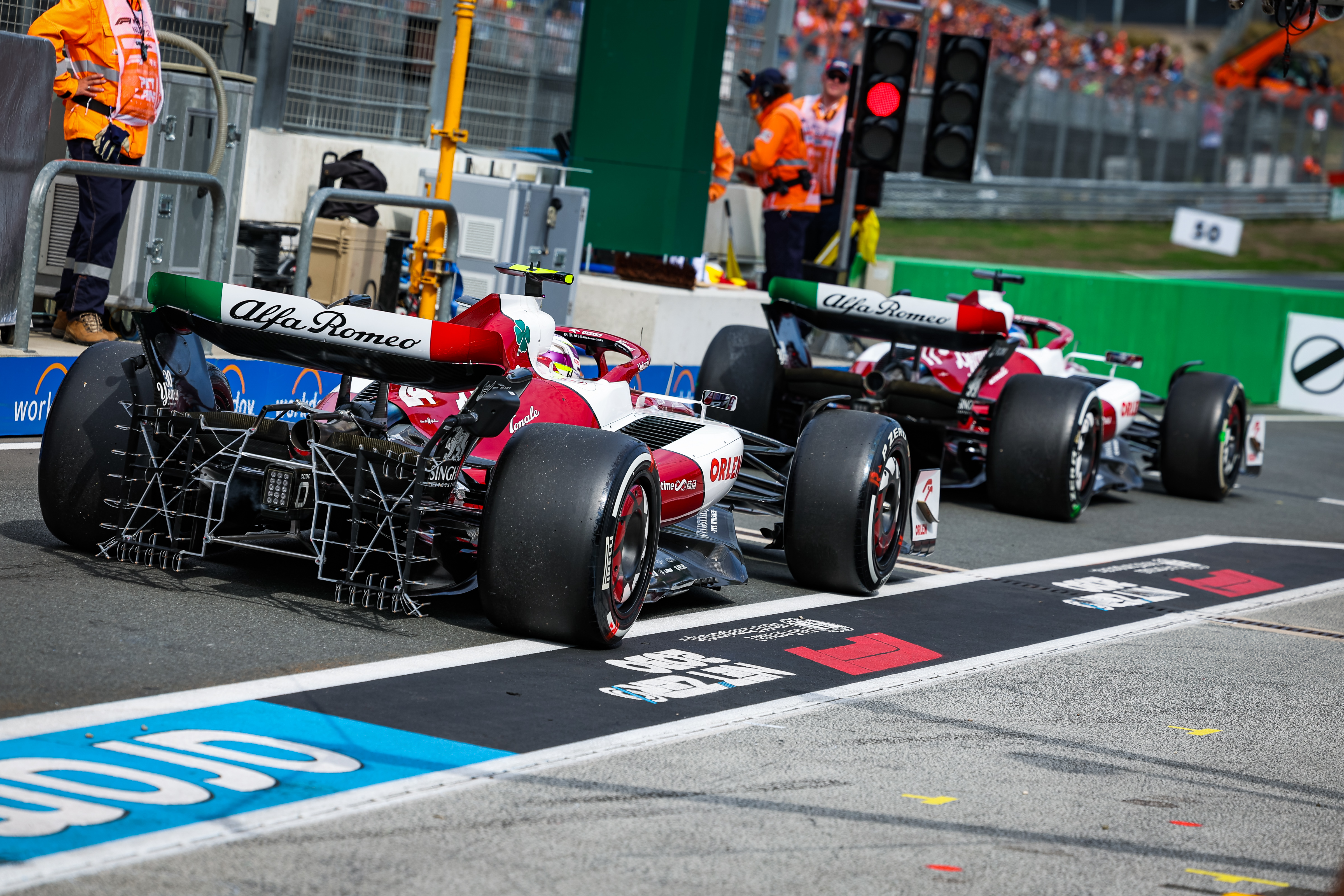 Zhou Guanyu Valtteri Bottas Alfa Romeo F1