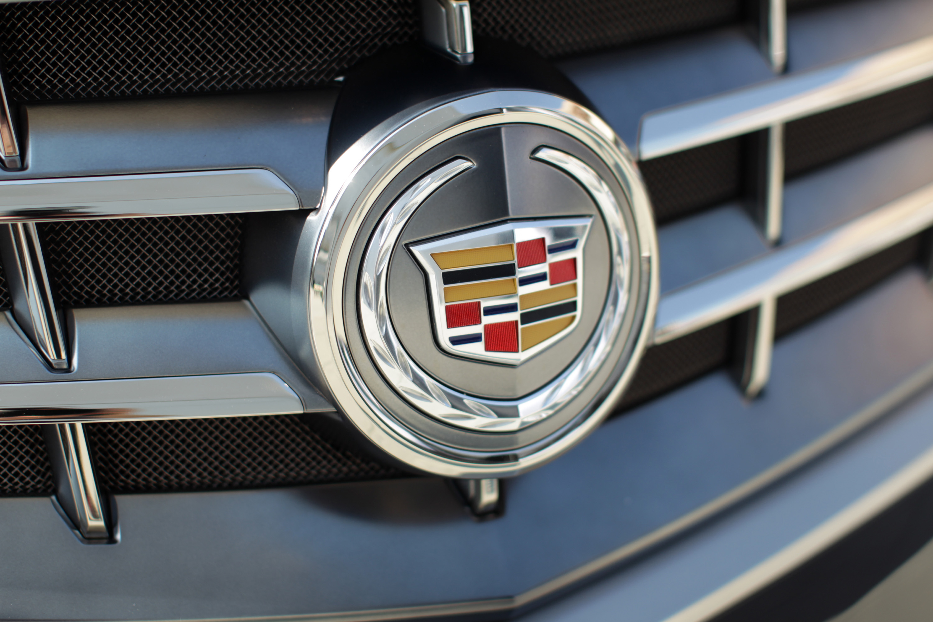 Cadillac logo GM