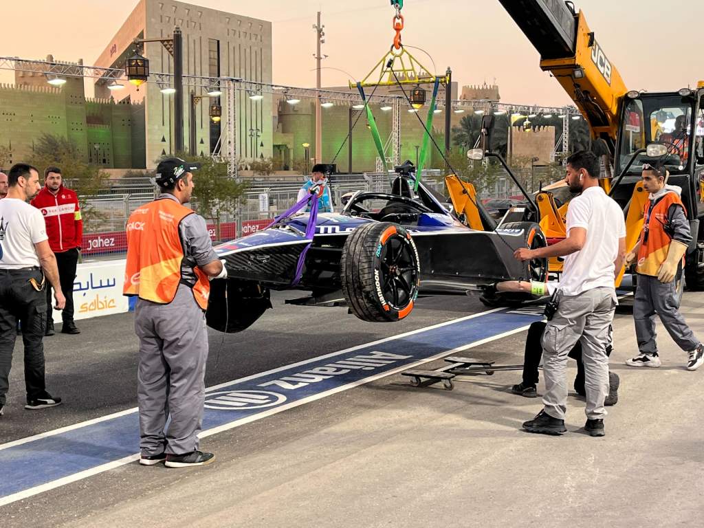 Guenther DNS adds to Maserati’s miserable Formula E start