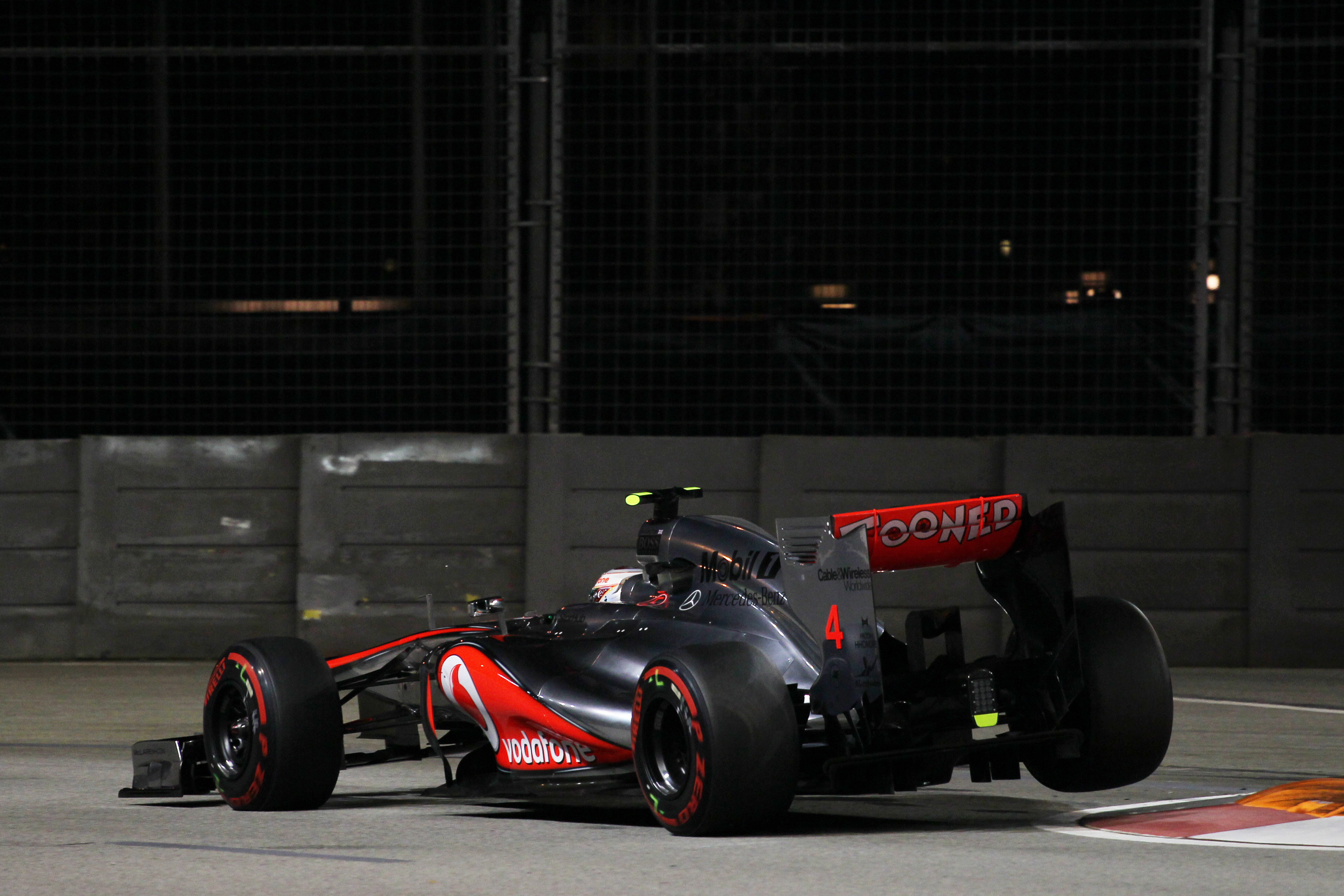 Motor Racing Formula One World Championship Singapore Grand Prix Qualifying Day Singapore, Singapore