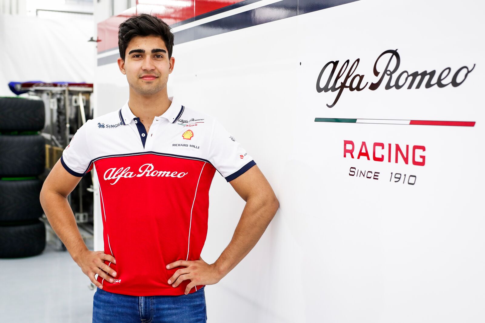 Large 2019 Bahrain Grand Prix Alfa Romeo Racing