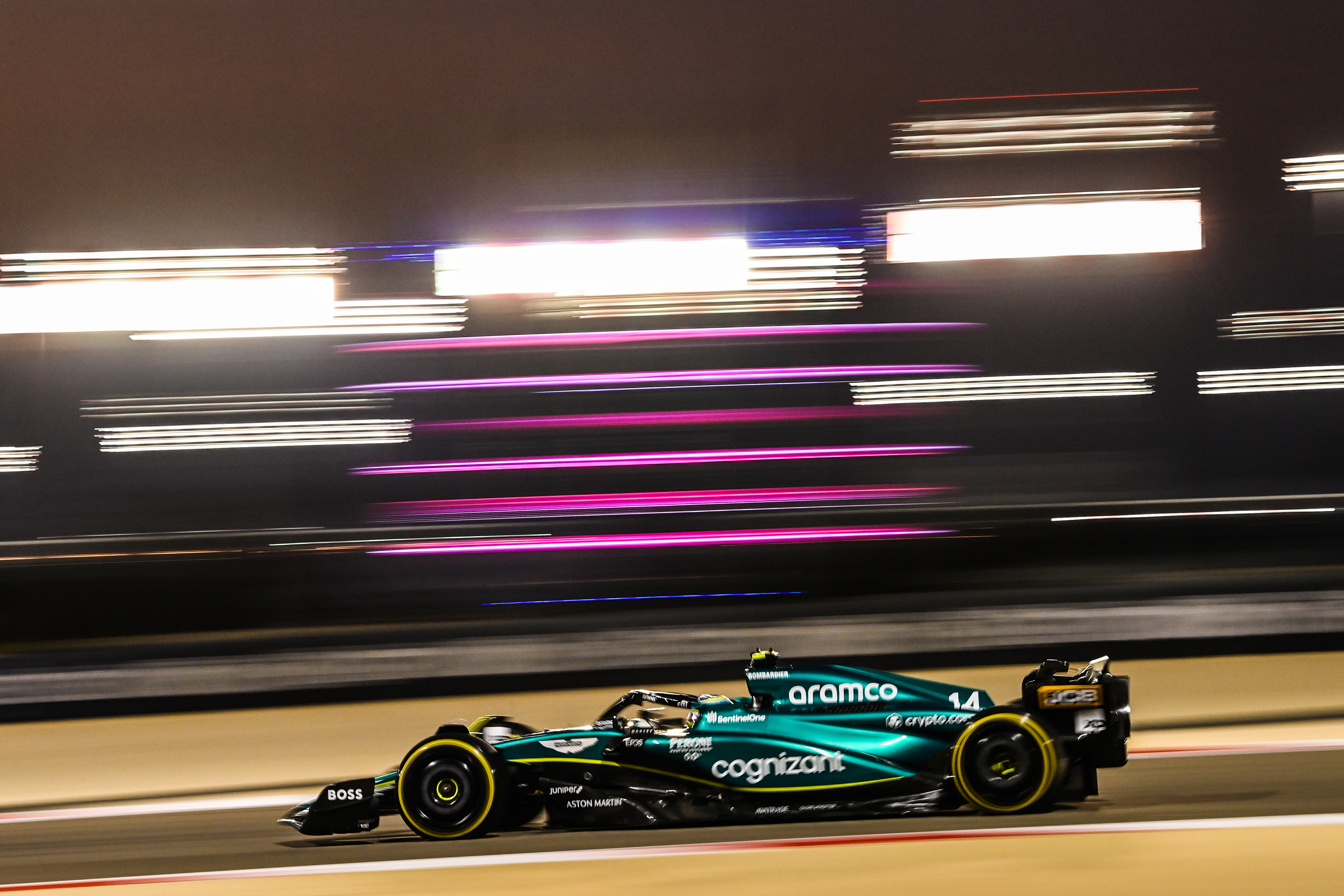 Fernando Alonso Aston Martin F1 Bahrain testing