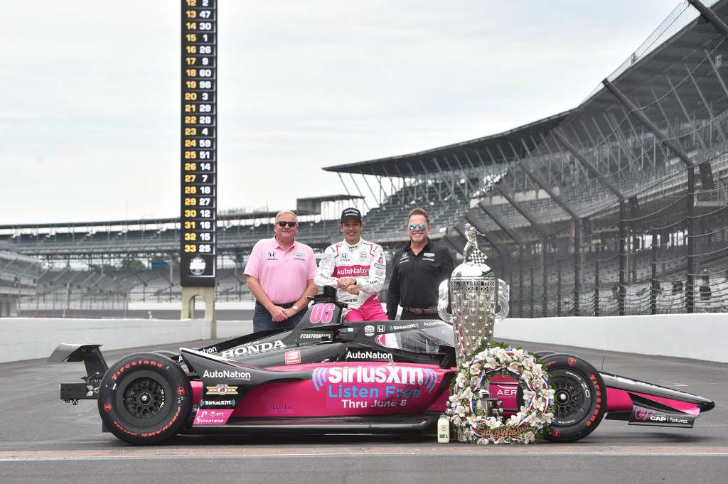 Heliocastroneveswithteamownersjimmeyerandmichaelshank Indianapolis500dayafterphotoshoot Largeimagewithoutwatermark M42938