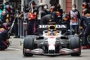 FIA anuncia inscrição de seis montadoras no grid da F1 para 2026