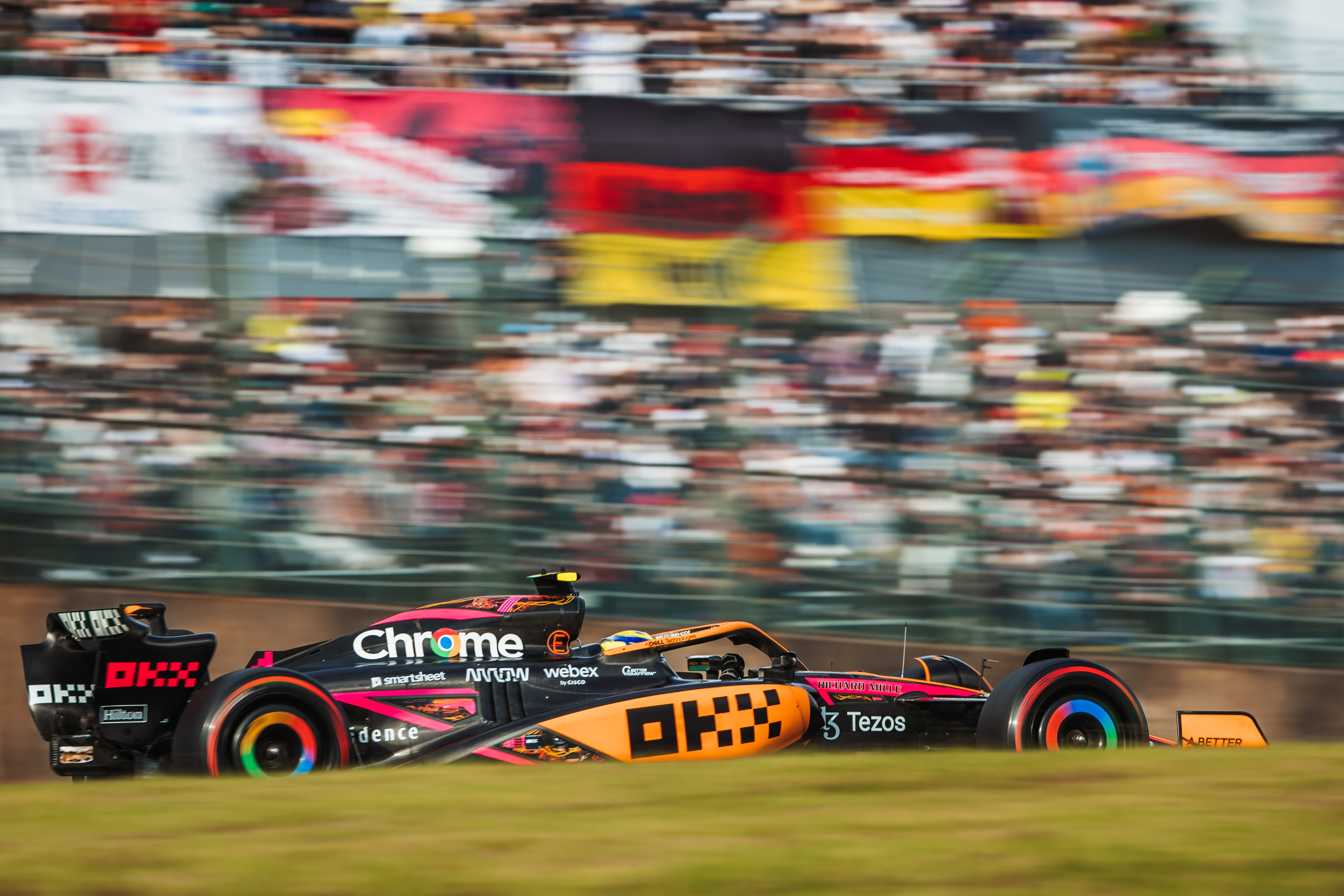 Motor Racing Formula One World Championship Japanese Grand Prix Qualifying Day Suzuka, Japan